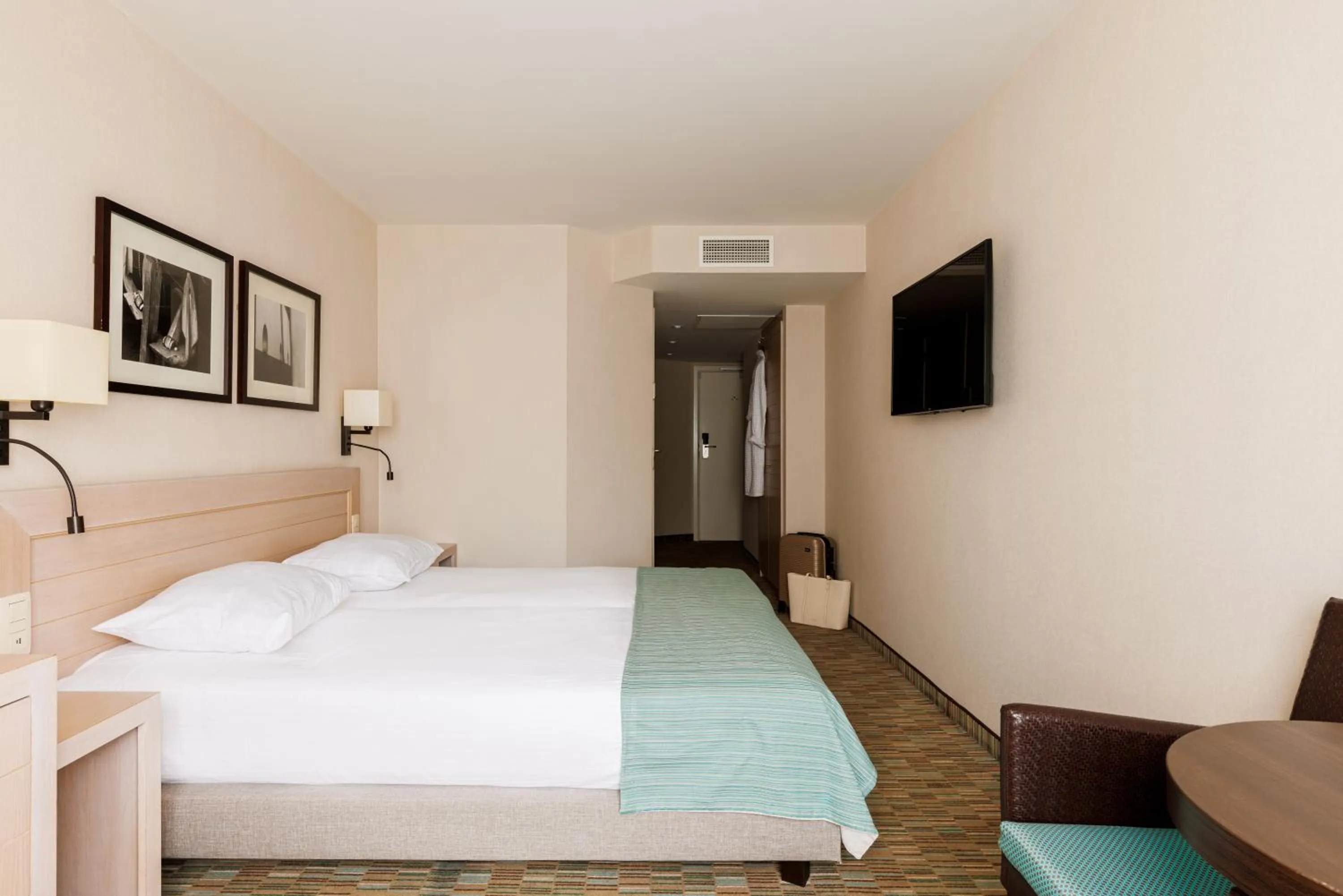 Bed in Hotel Aazaert by WP Hotels