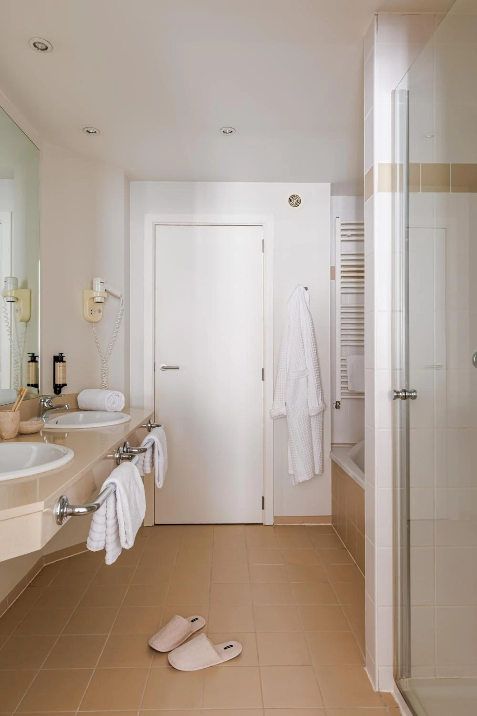 Hotel Aazaert by WP Hotels