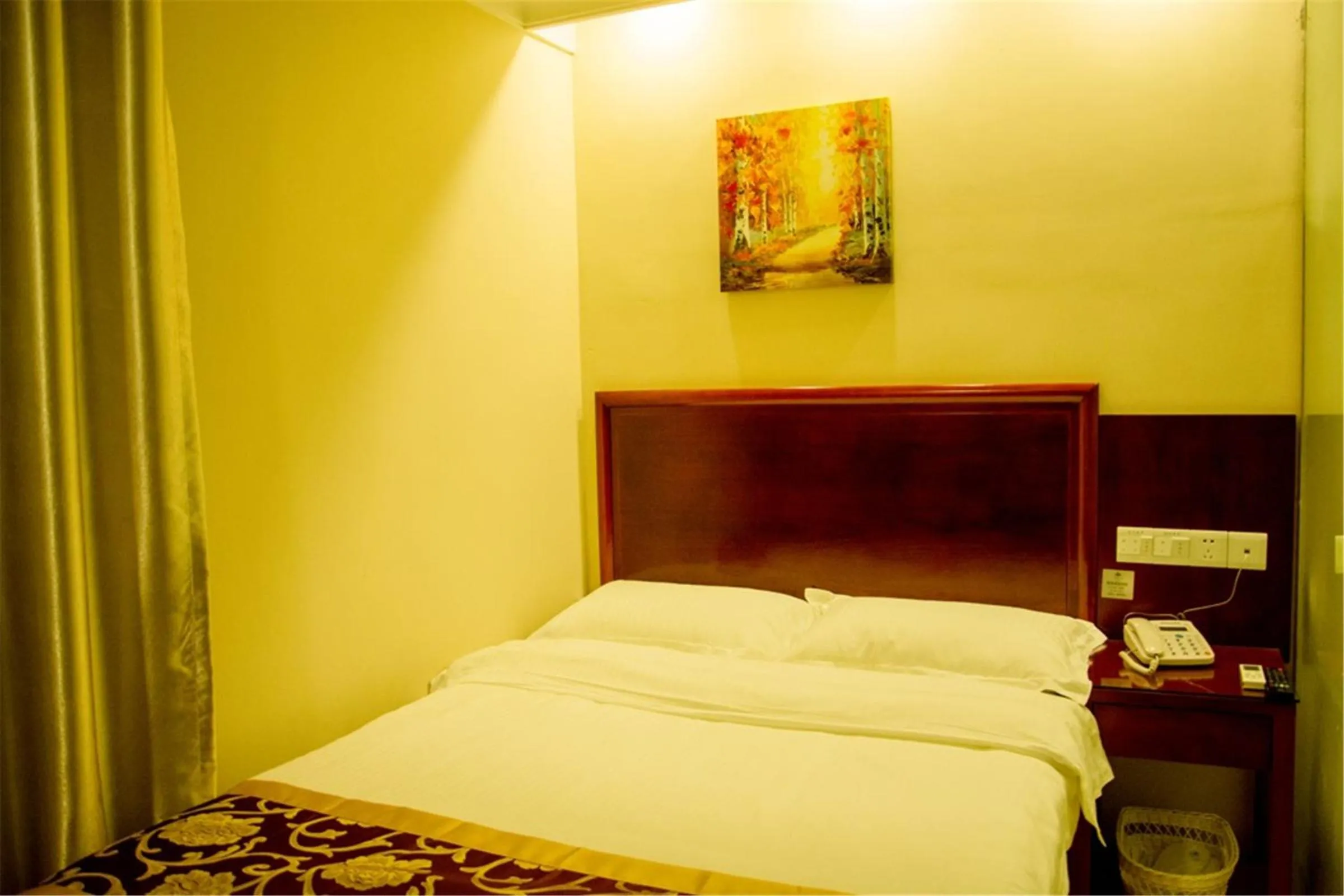 Bedroom, Bed in GreenTree Inn Tianjin First Center Hospital Subway Station Shell Hotel