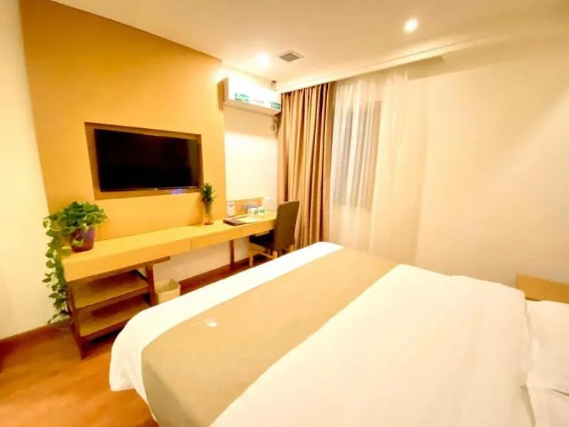 Bed in GreenTree Inn Tianjin Xiqing District Xiuchuan Road Sunshine 100