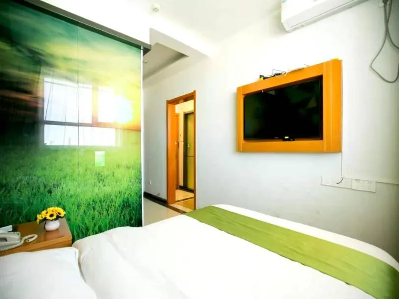 Bed in GreenTree Hospitality Group Ltd Vatica Jiuquan West Han Shengsheng Shengshi Hotel
