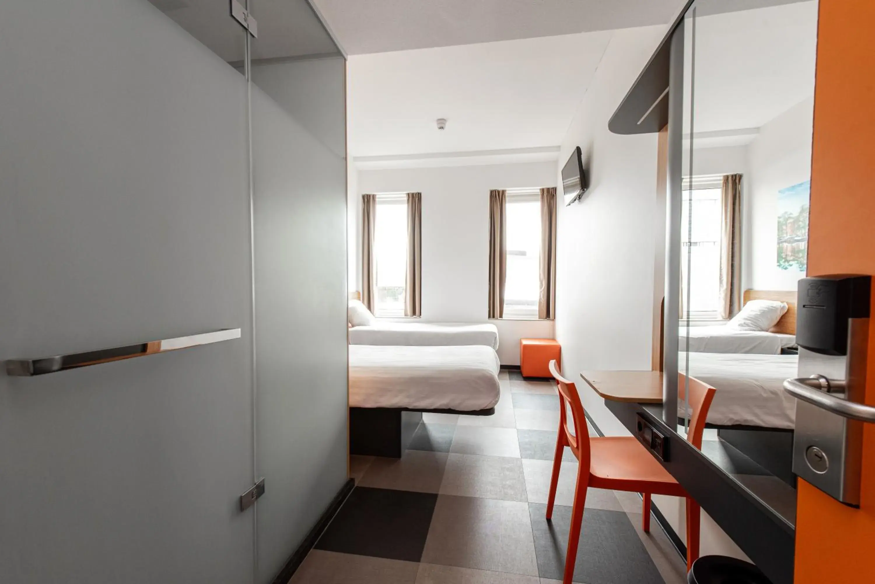Bedroom, Bed in easyHotel Amsterdam Arena Boulevard Bedroom, Bed in easyHotel Amsterdam Arena Boulevard
