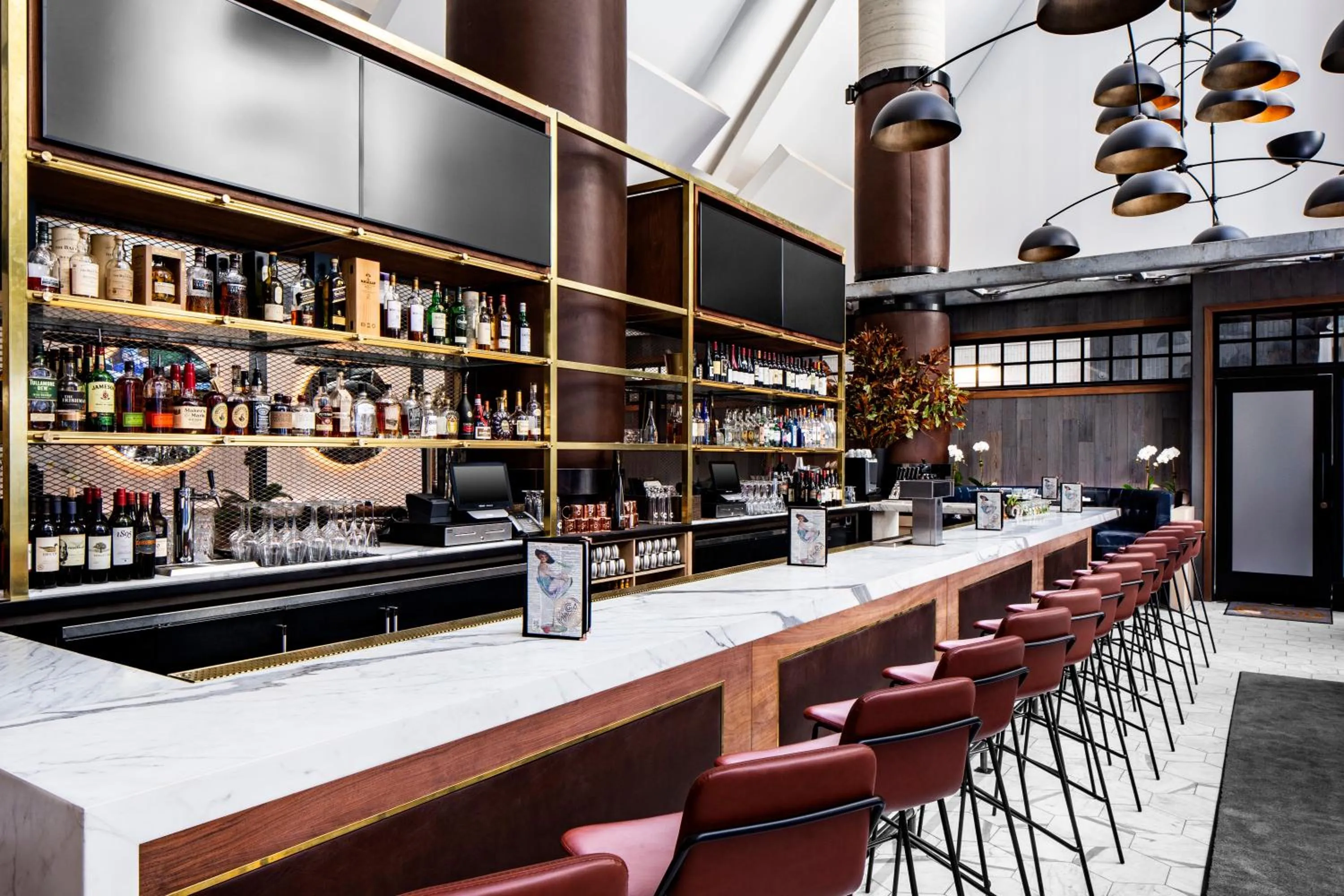 Lounge or bar in Crowne Plaza HY36 Midtown Manhattan by IHG