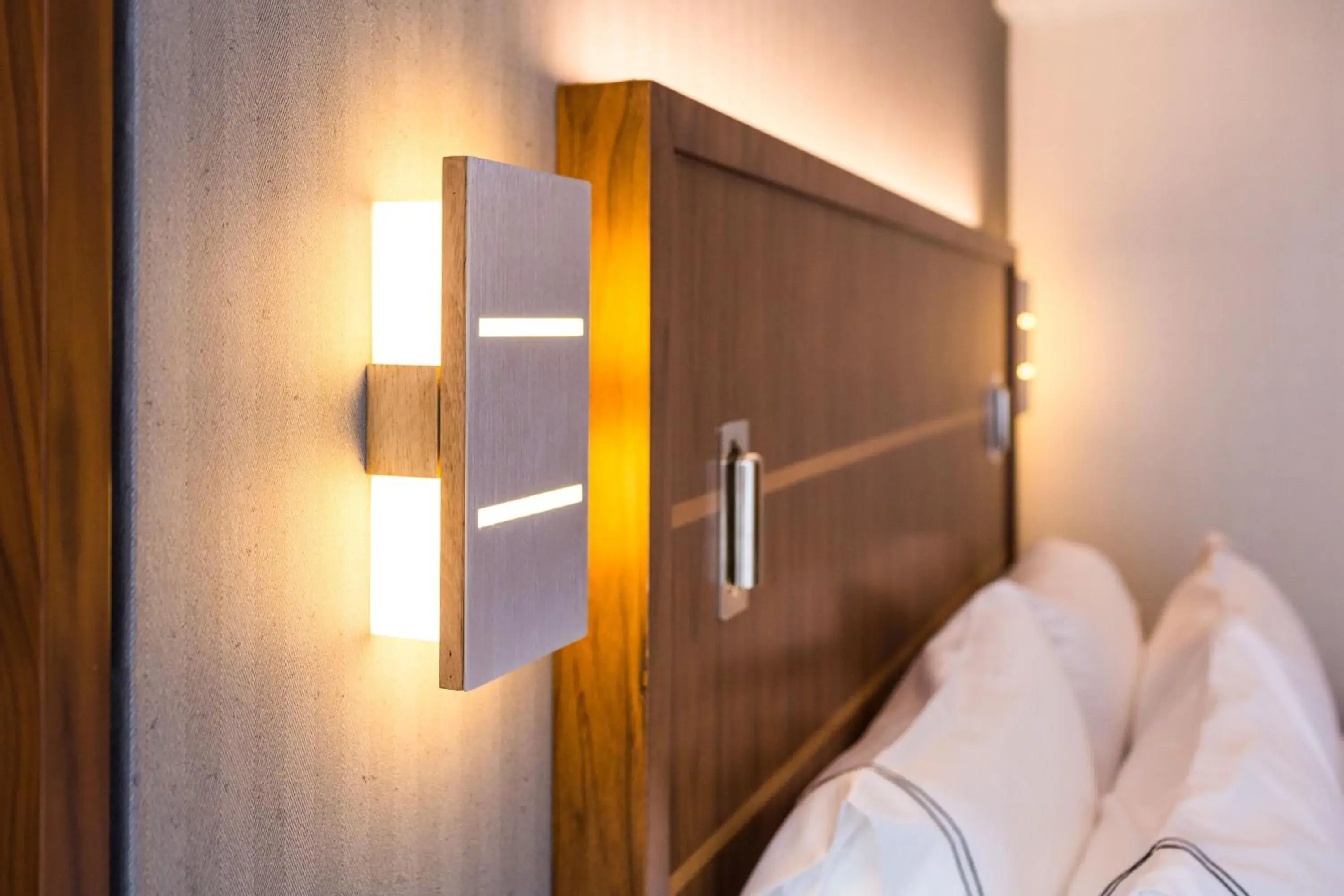 Bedroom, Bed in Crowne Plaza HY36 Midtown Manhattan by IHG Bedroom, Bed in Crowne Plaza HY36 Midtown Manhattan by IHG