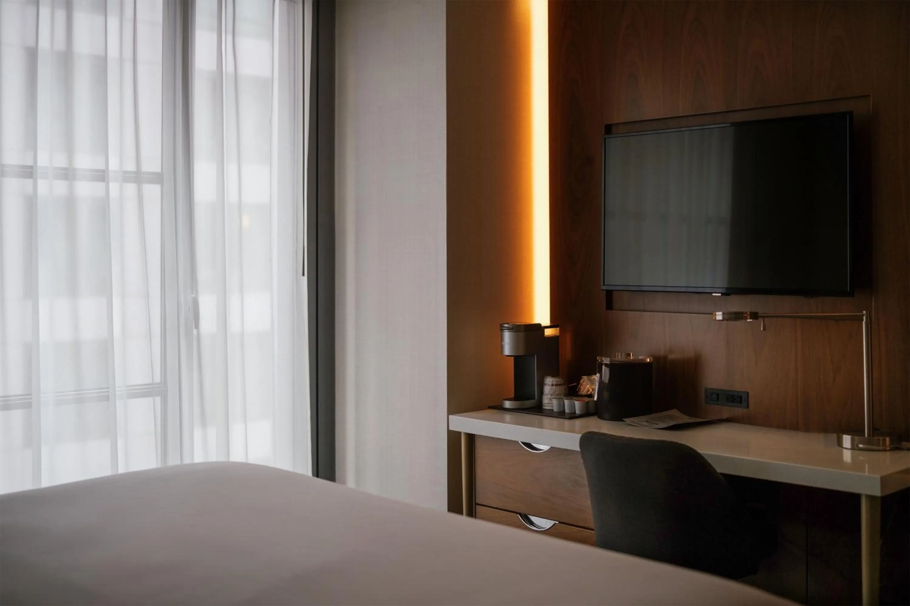 Bedroom, Bed in Crowne Plaza HY36 Midtown Manhattan by IHG