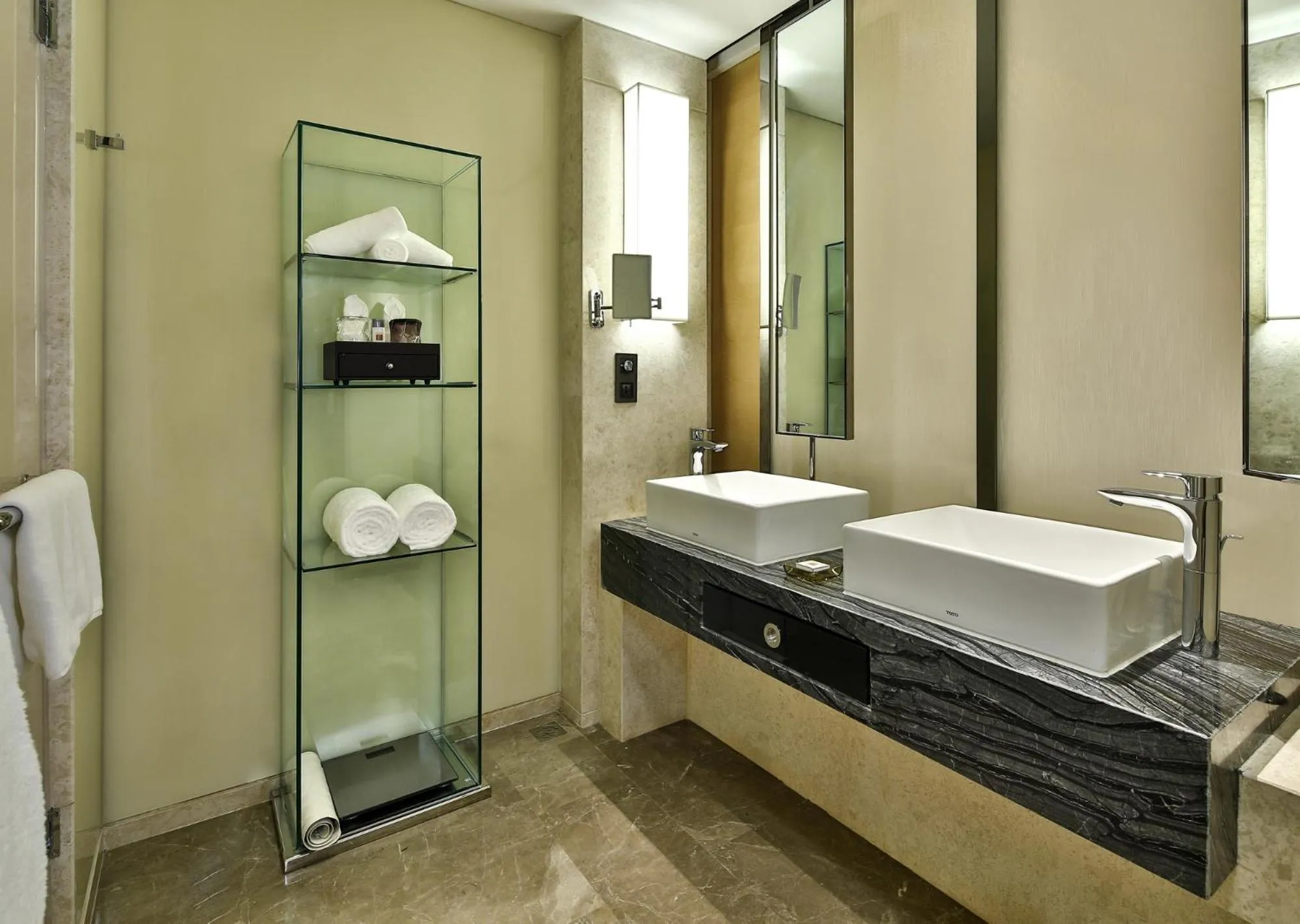 Bathroom in Crowne Plaza Chengdu Wenjiang by IHG