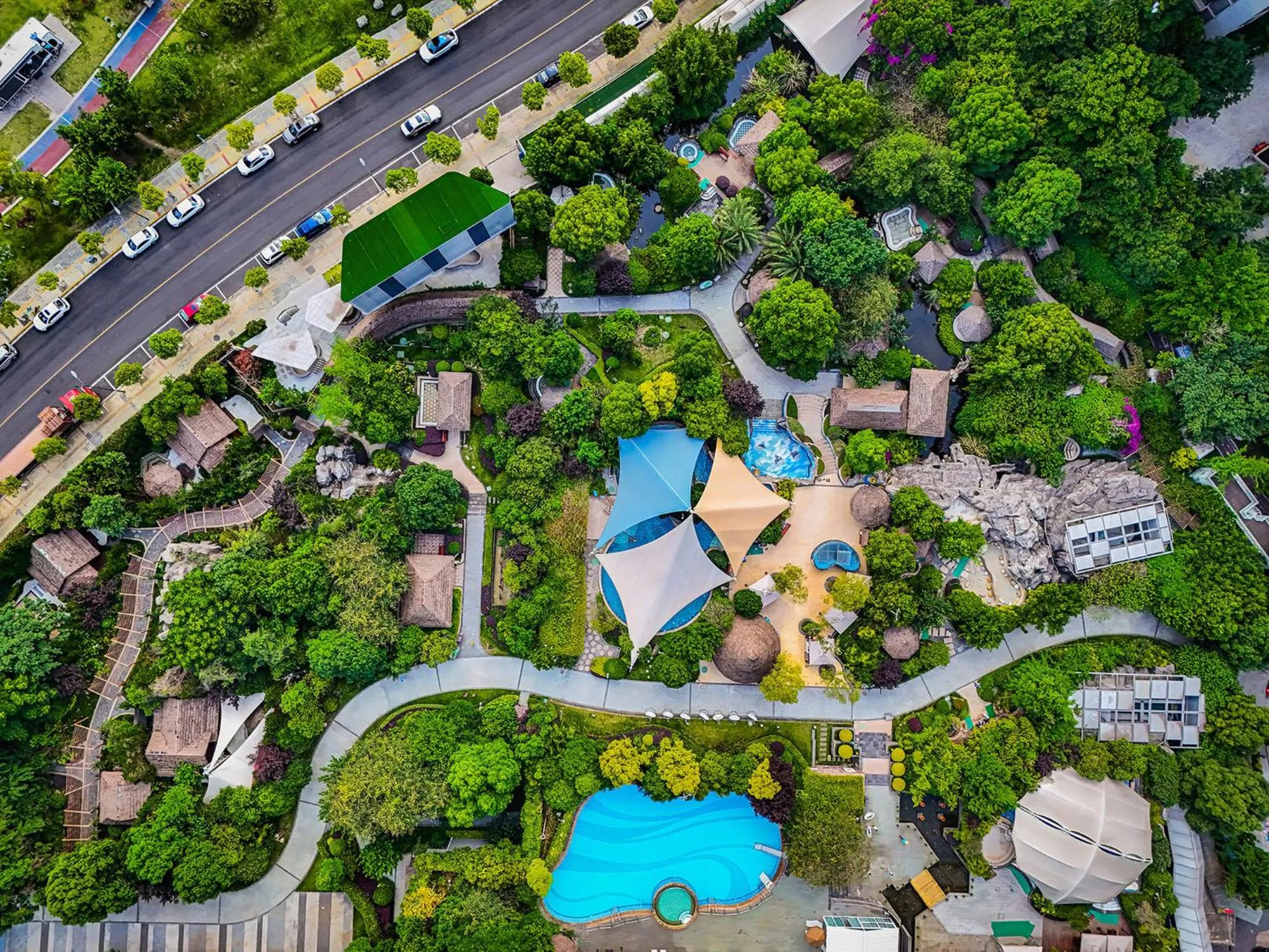 Area and facilities in Crowne Plaza Chengdu Wenjiang by IHG