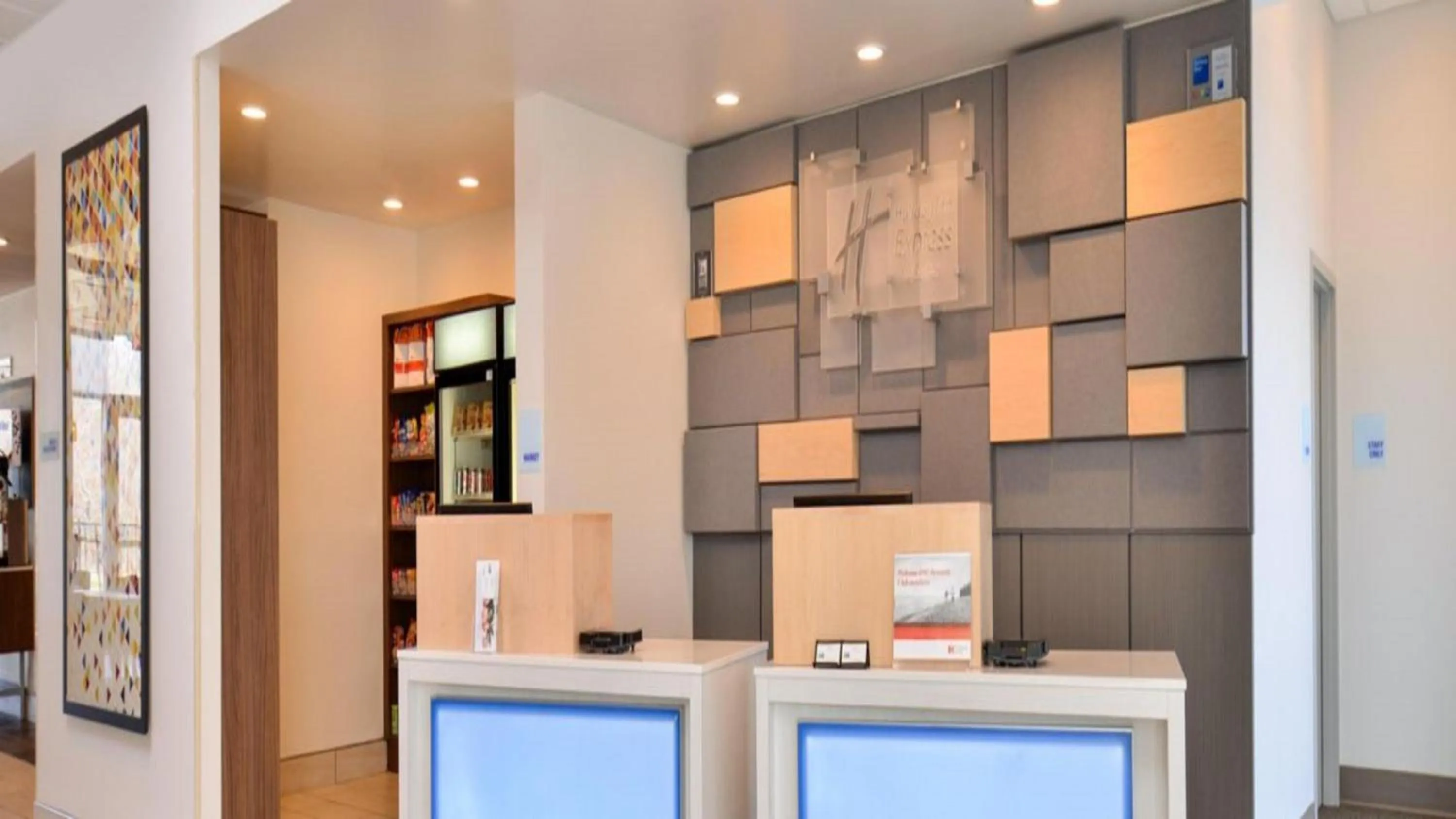 Property building in Holiday Inn Express & Suites - Southgate - Detroit Area by IHG