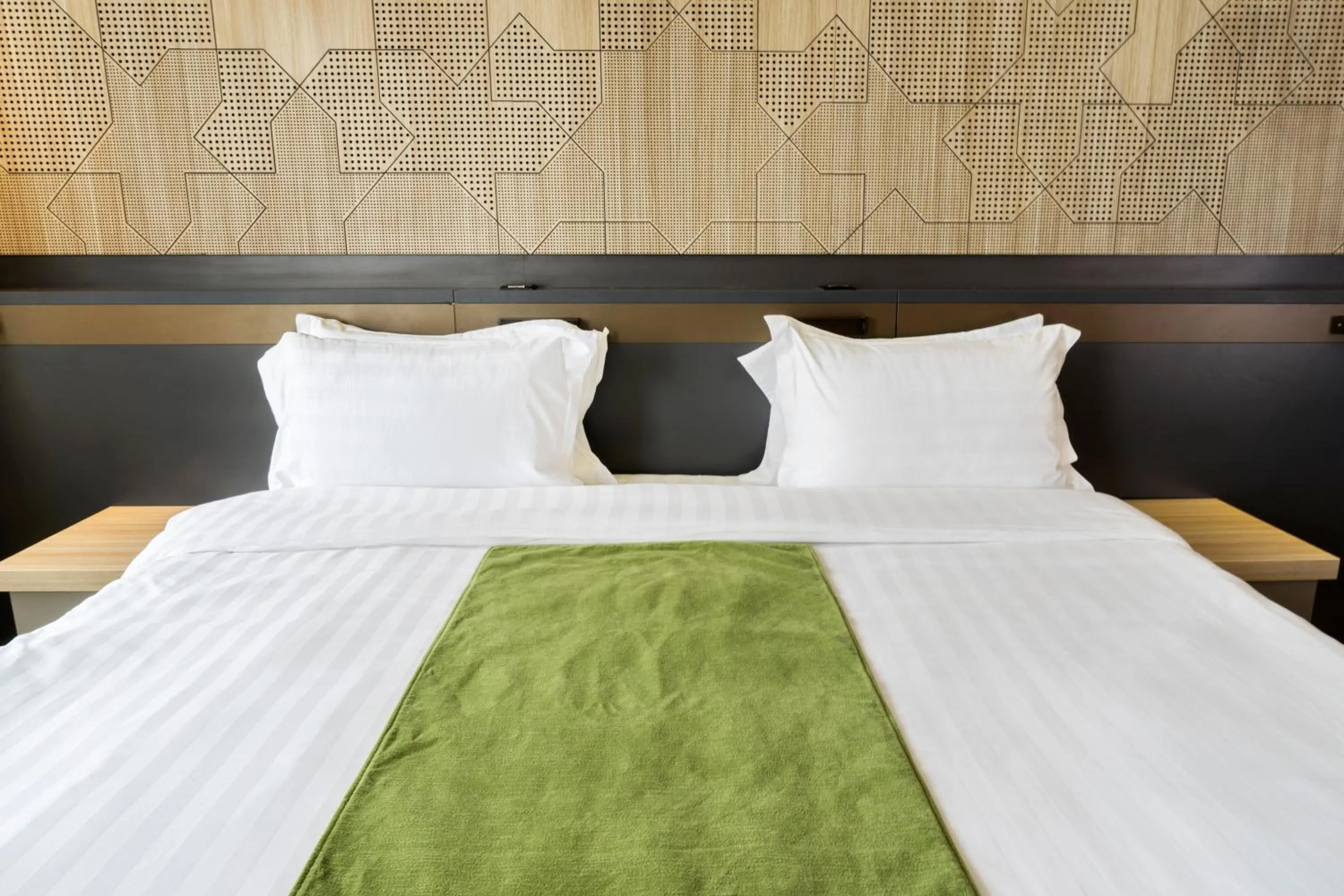 Bed in ibis Styles Makkah