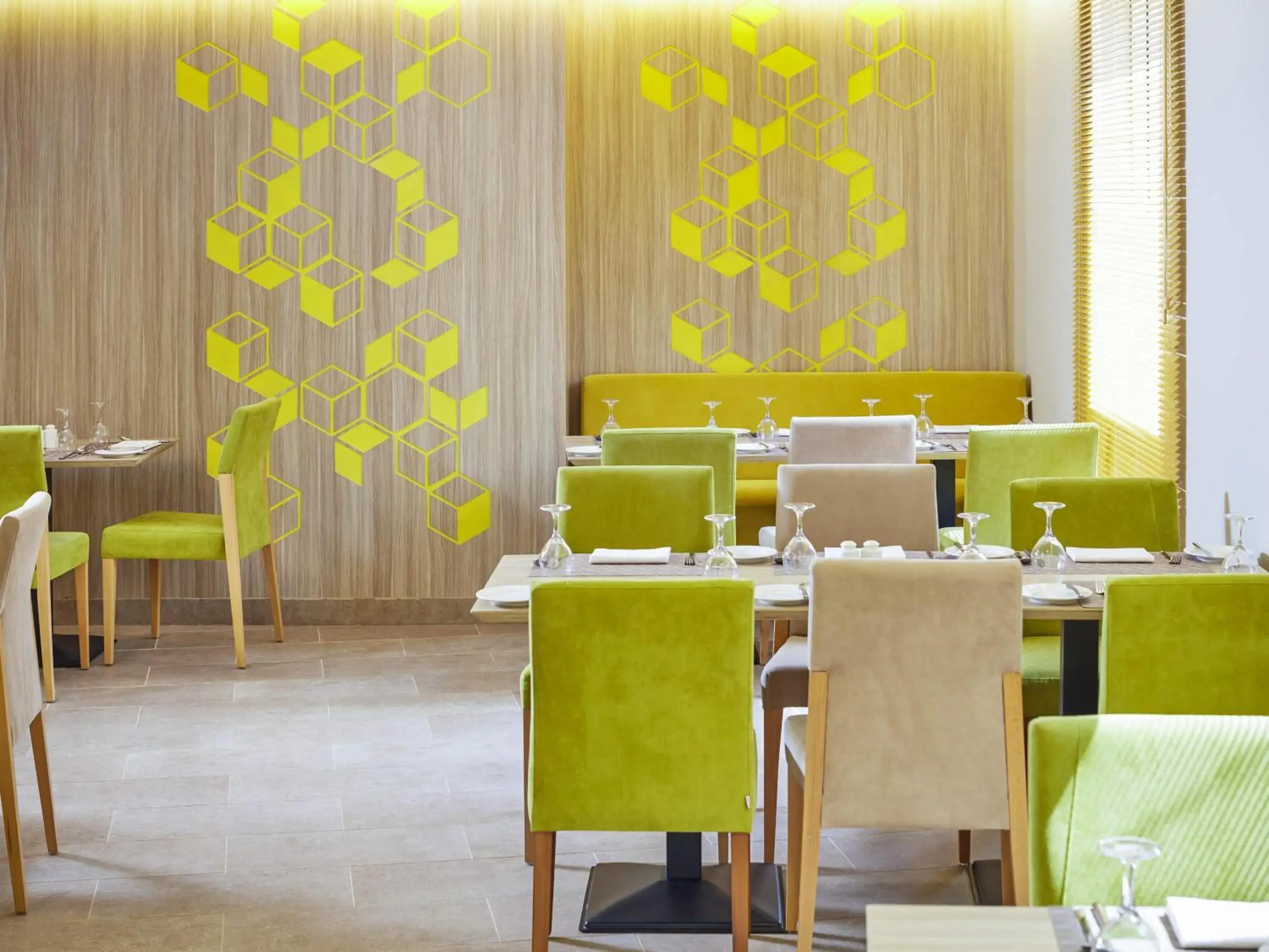 Restaurant/places to eat in ibis Styles Makkah Restaurant/places to eat in ibis Styles Makkah