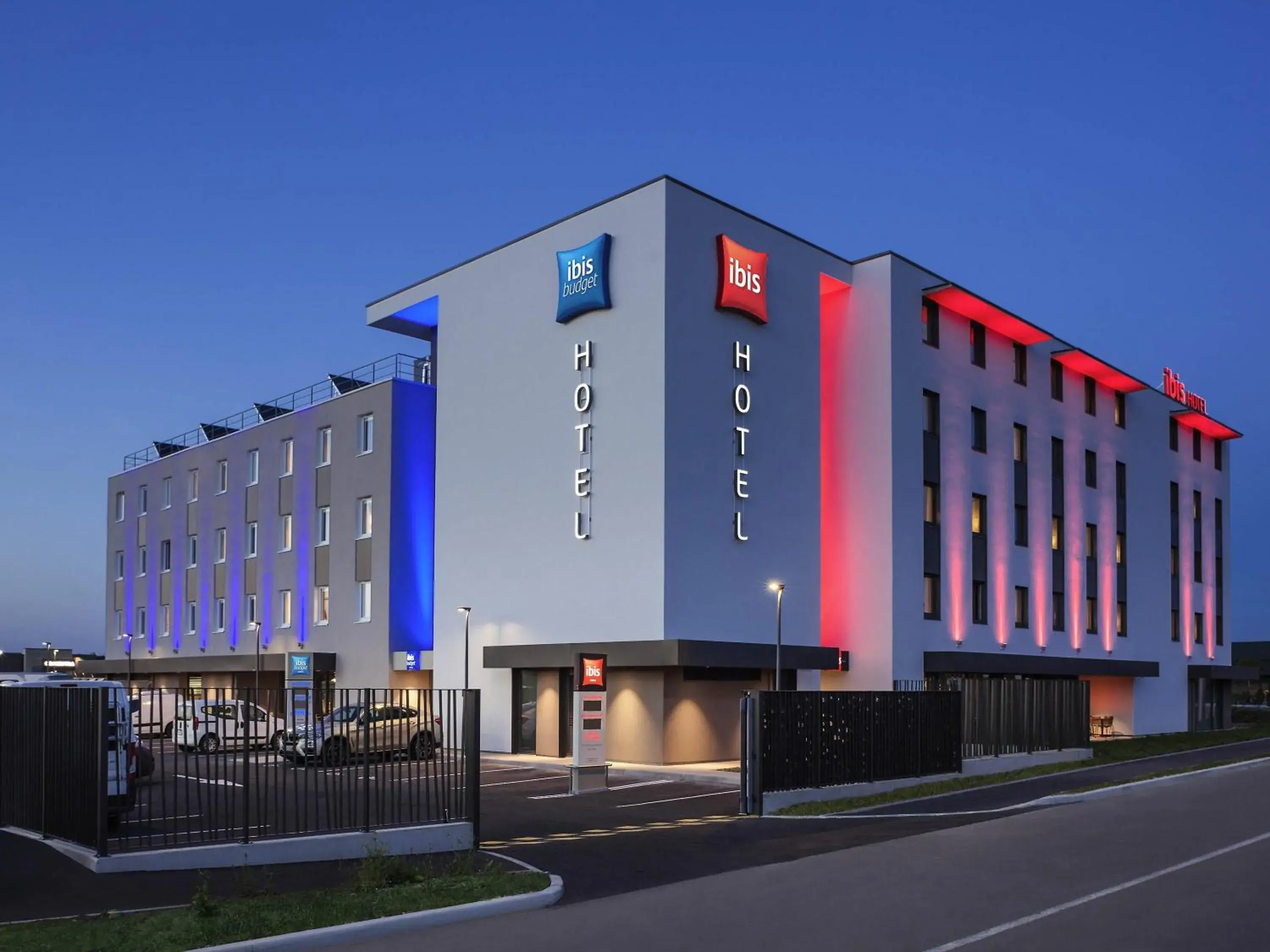 Property building in ibis budget Sens Property building in ibis budget Sens