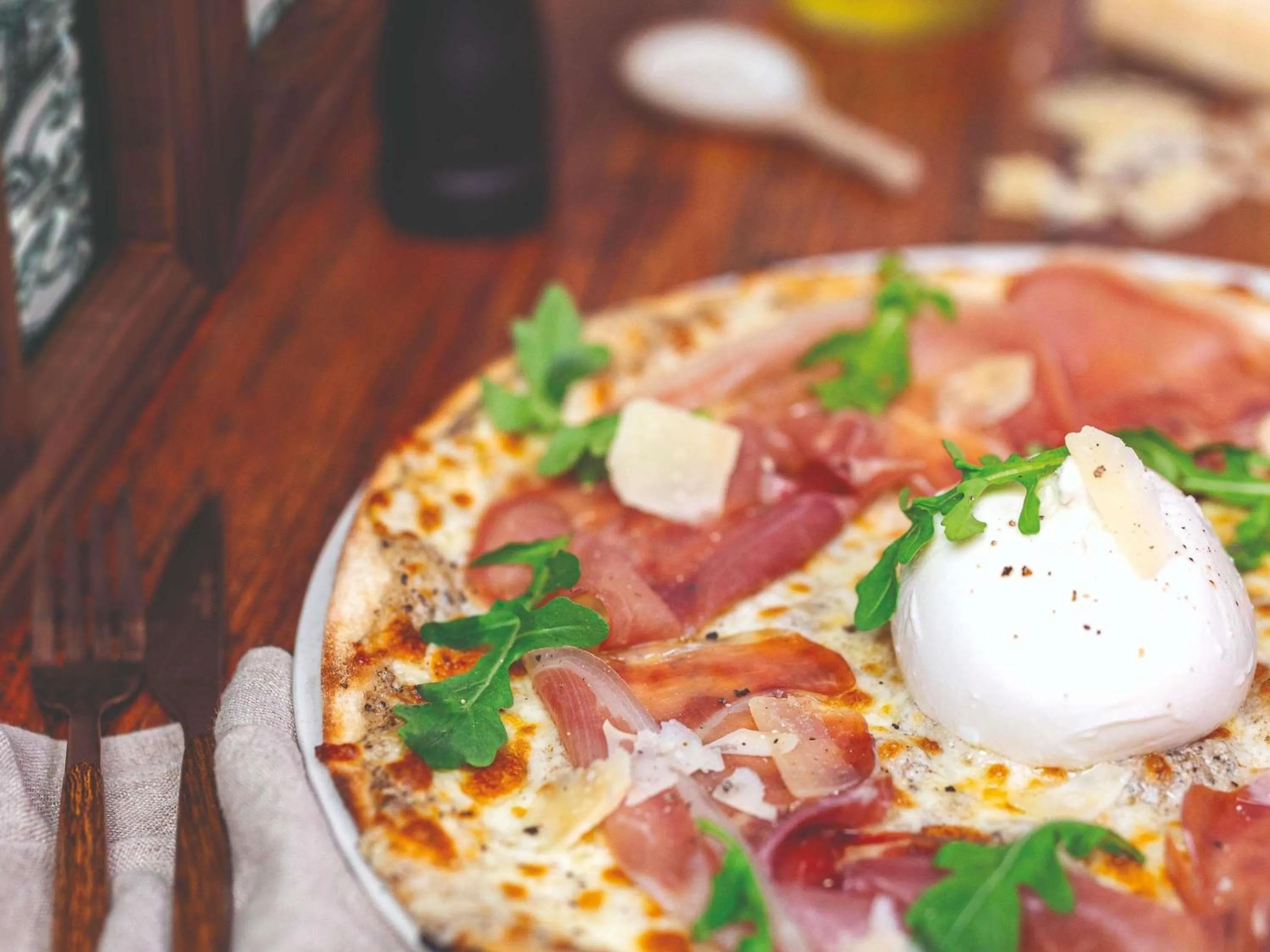 Restaurant/places to eat in ibis budget Sens