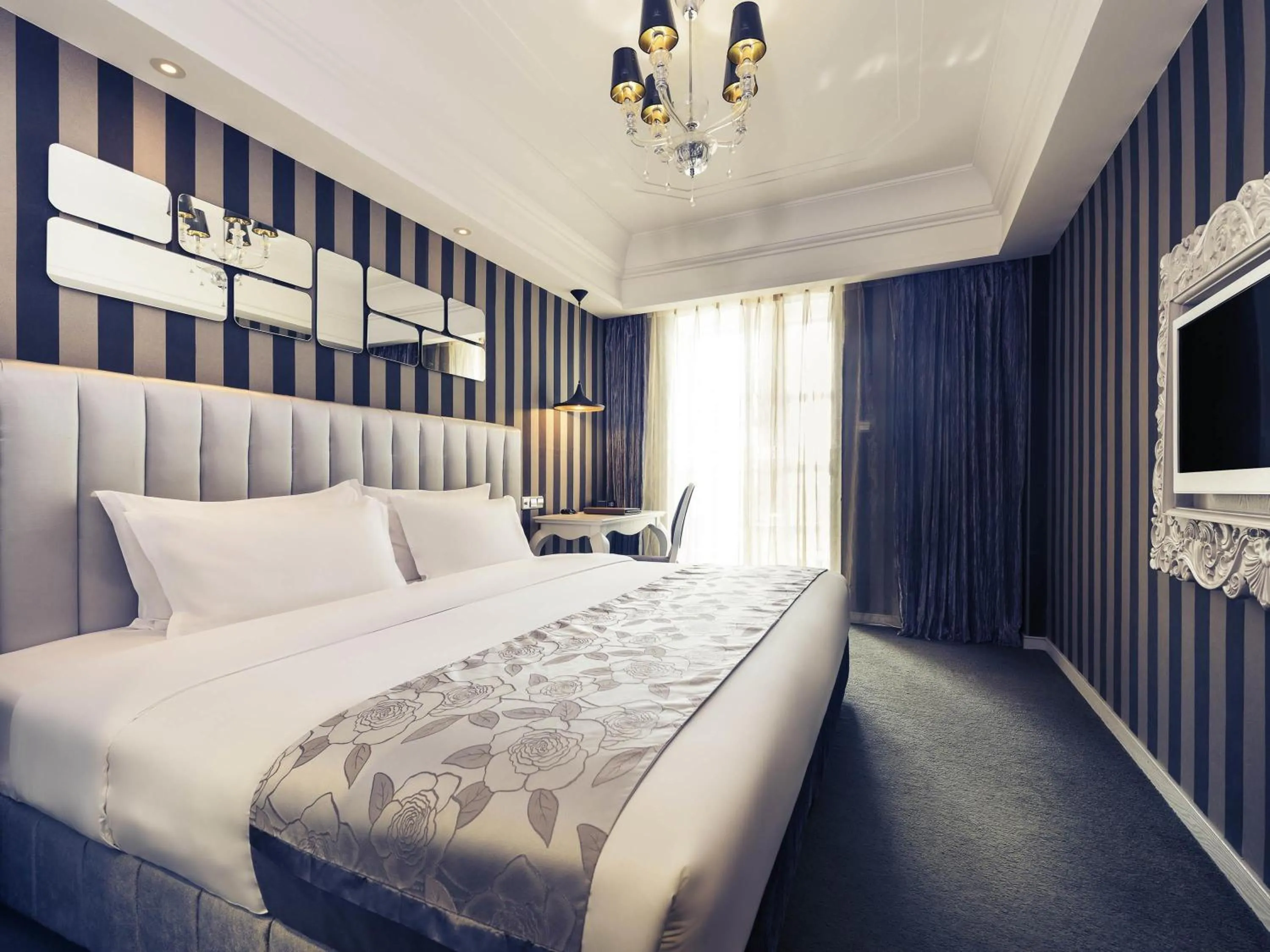 Bedroom, Bed in Mercure Xiamen Exhibition Centre