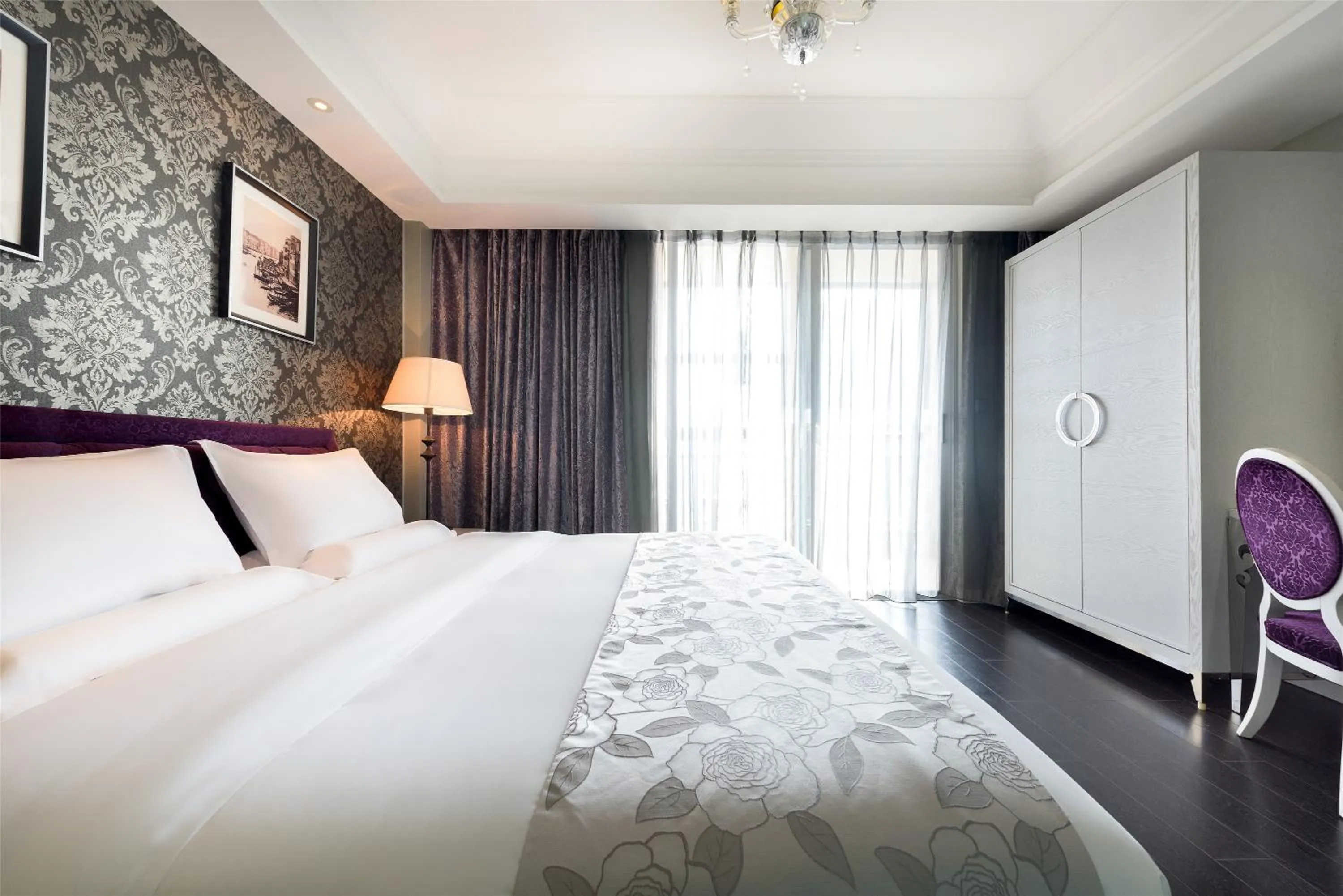 Bed in Mercure Xiamen Exhibition Centre