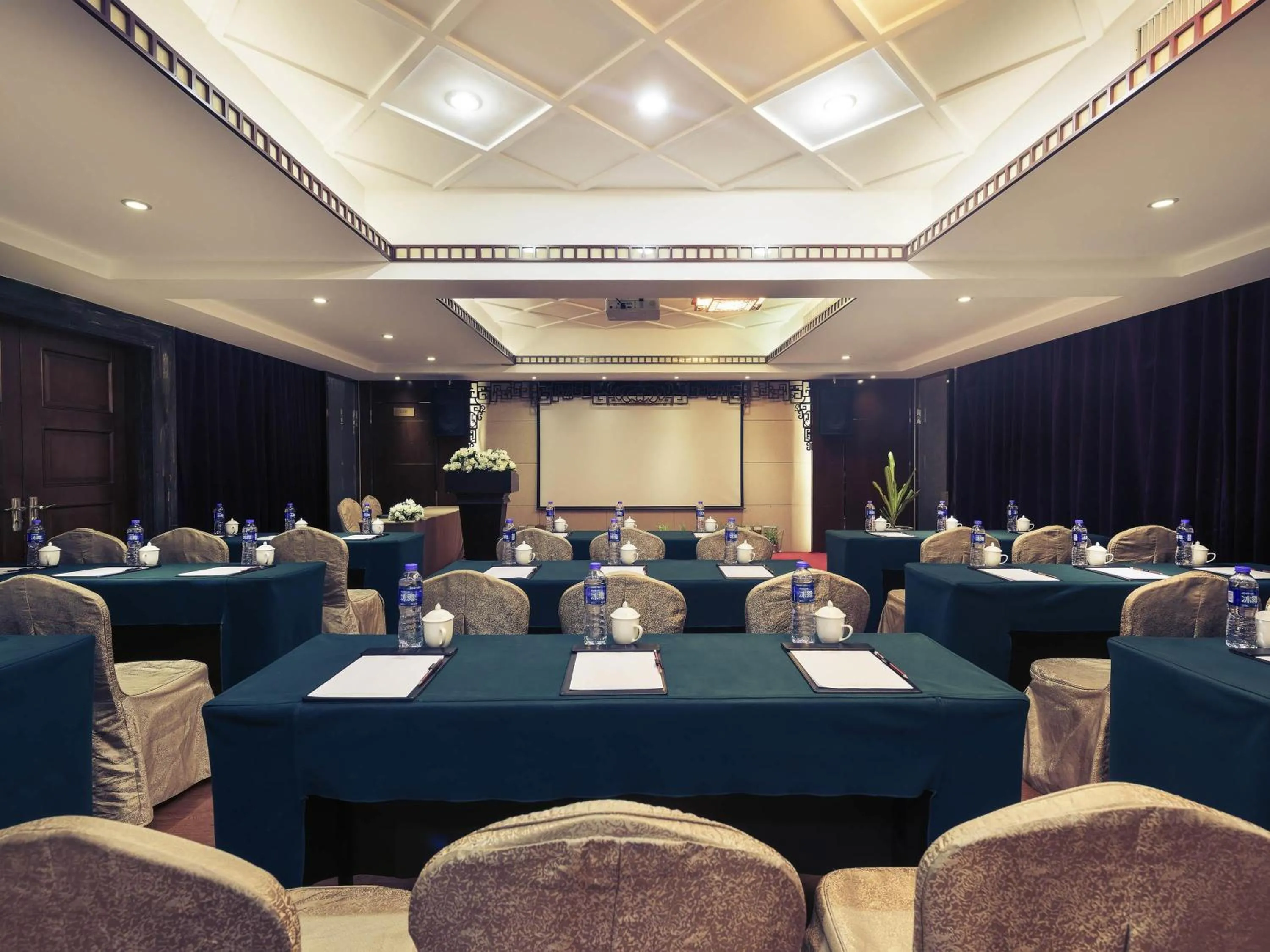 Meeting/conference room in Mercure Xiamen Exhibition Centre