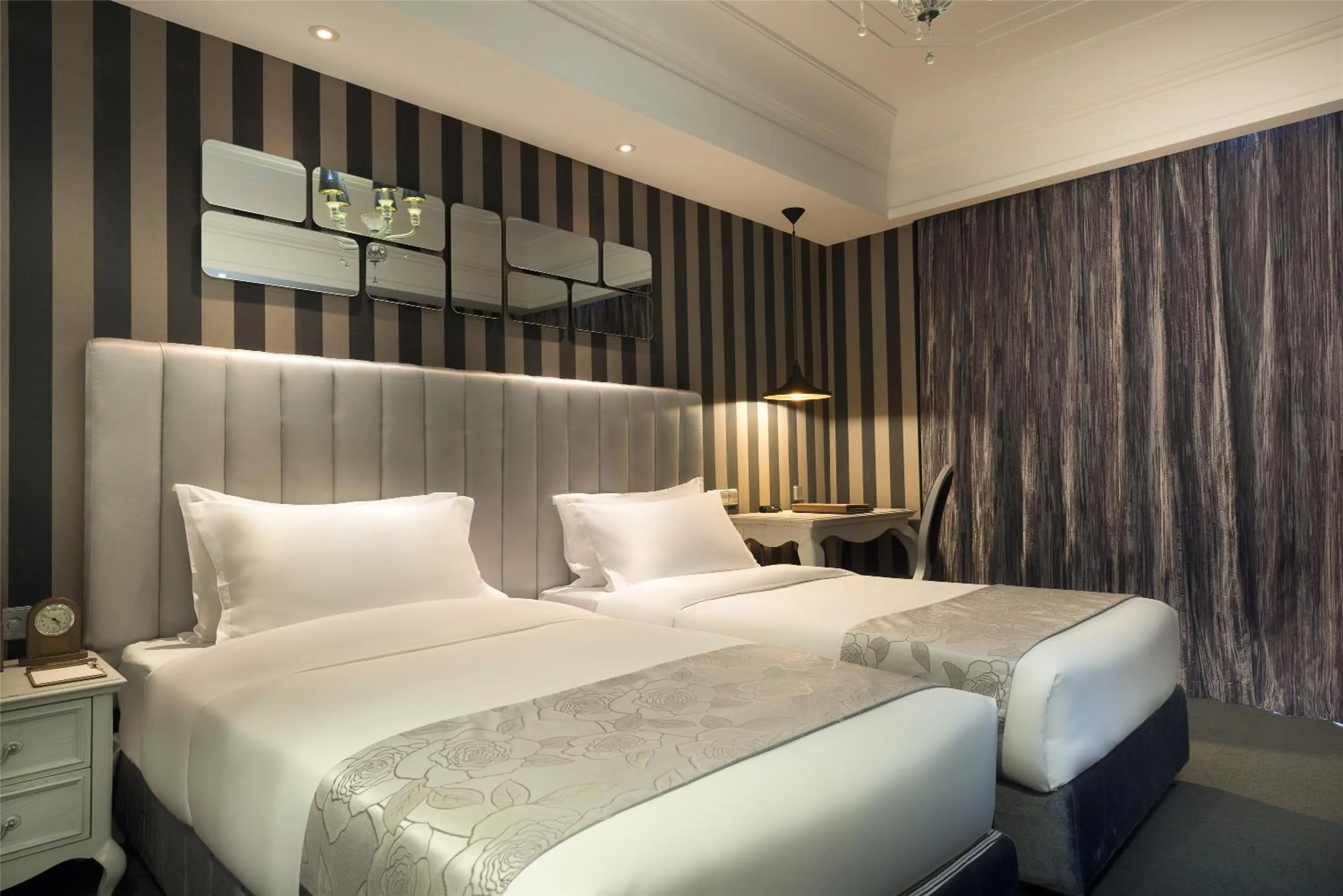 Bedroom, Bed in Mercure Xiamen Exhibition Centre