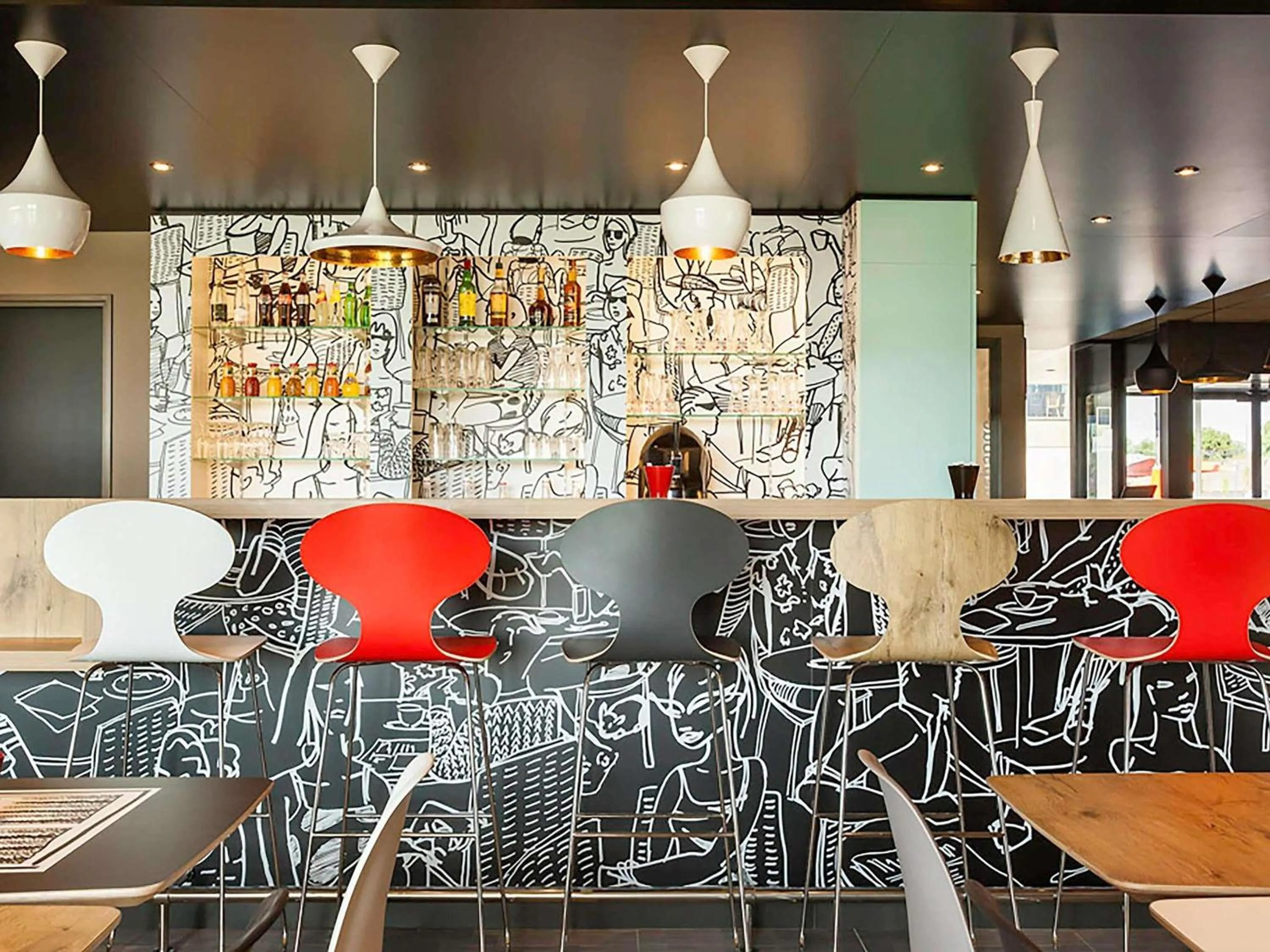 Lounge or bar in ibis Sens