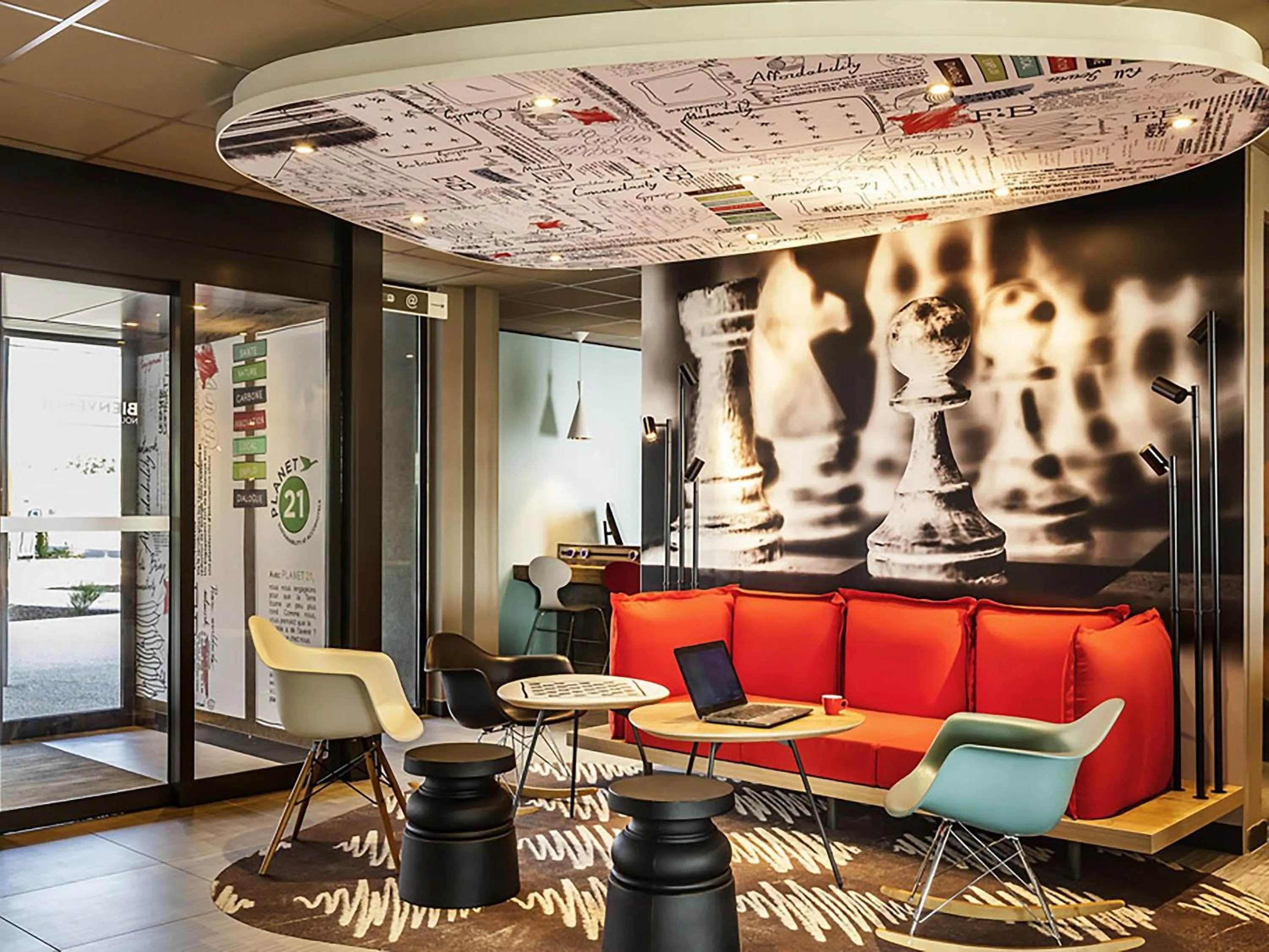 Lounge or bar in ibis Sens