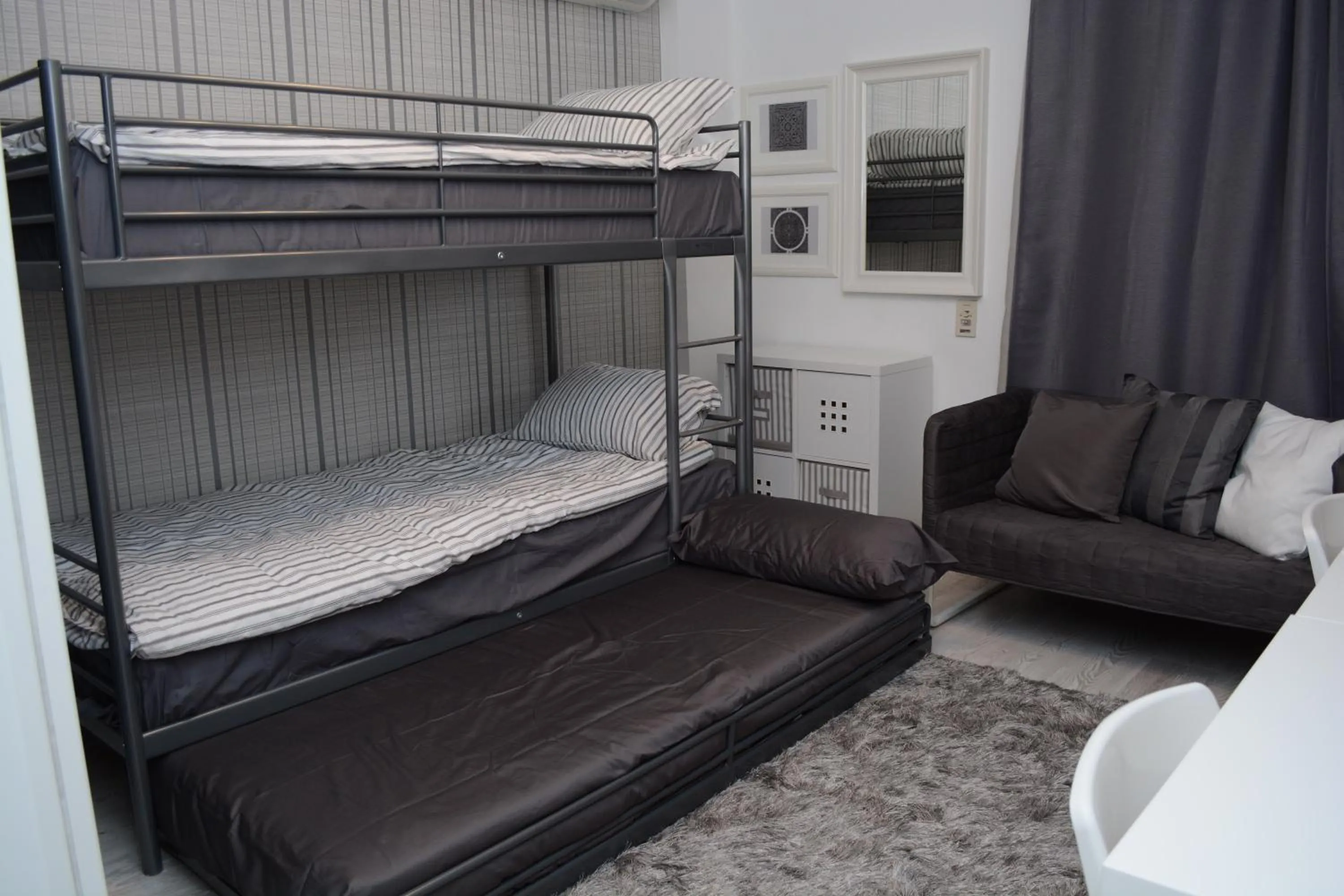 Bedroom, Bed in Luxury Nile Maadi Cairo Apartment