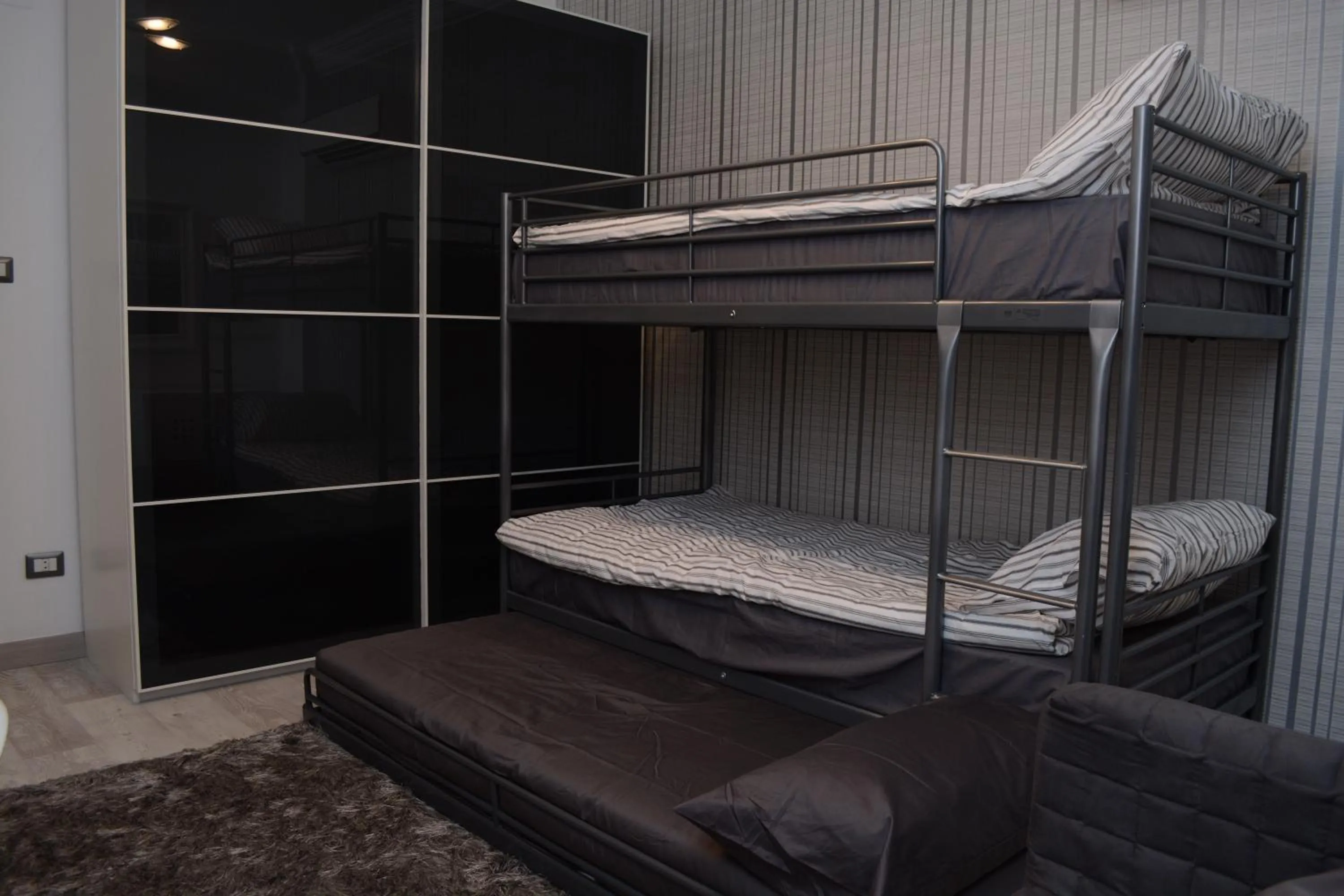 Bedroom, Bed in Luxury Nile Maadi Cairo Apartment