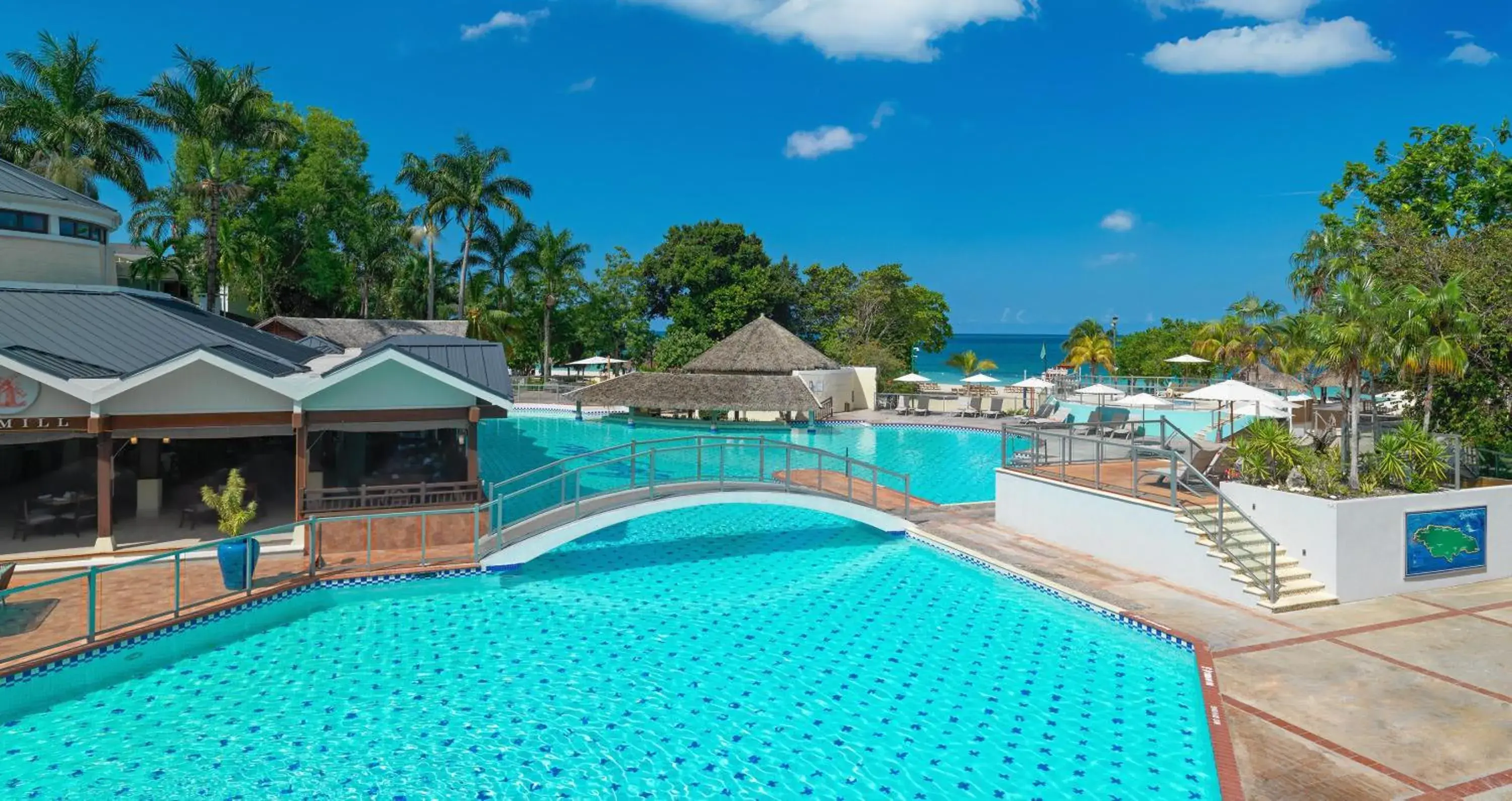 Swimming pool in Beaches Negril Resort and Spa - All Inclusive Swimming pool in Beaches Negril Resort and Spa - All Inclusive