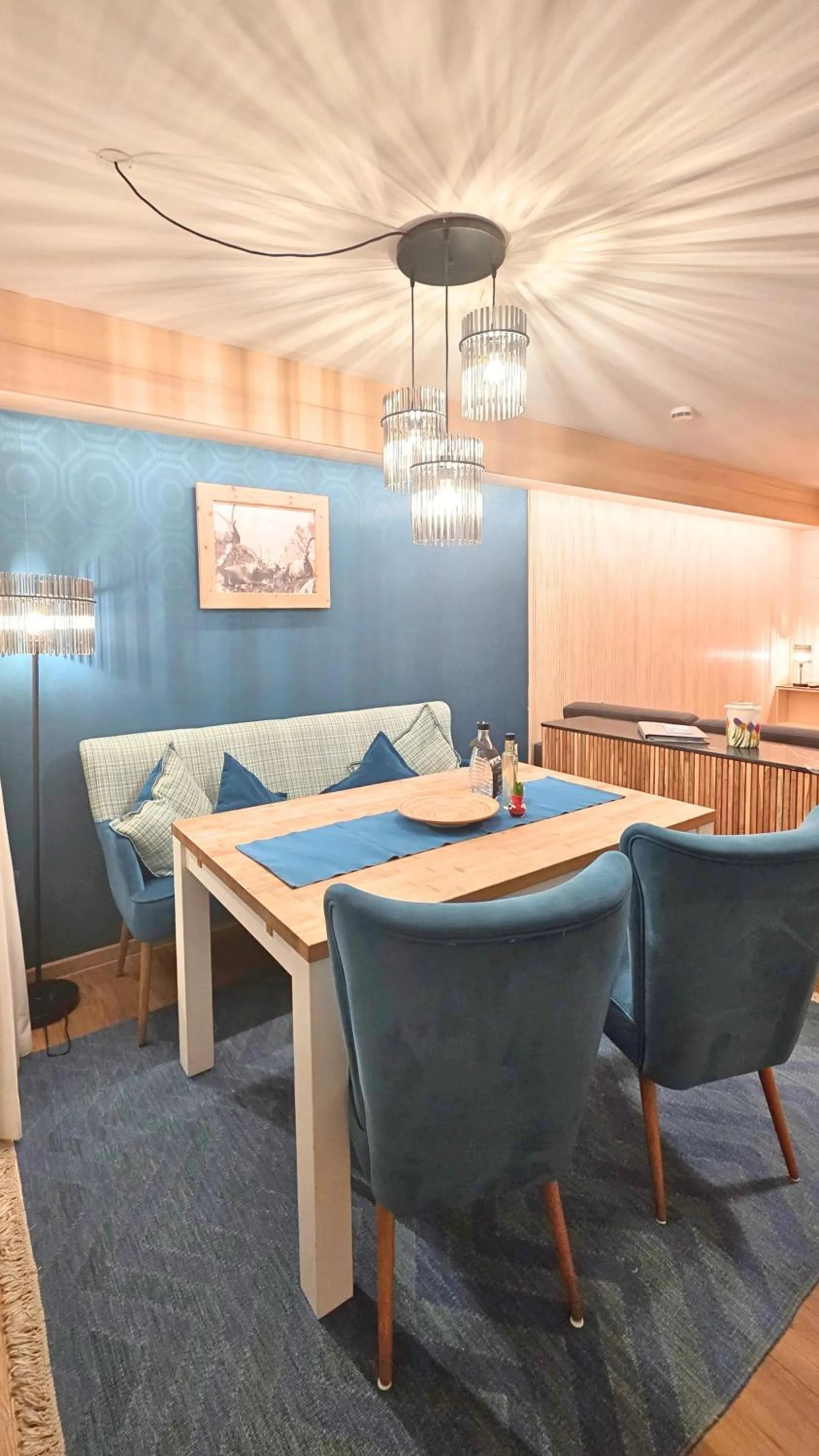 Dining area in Alp-Chalet