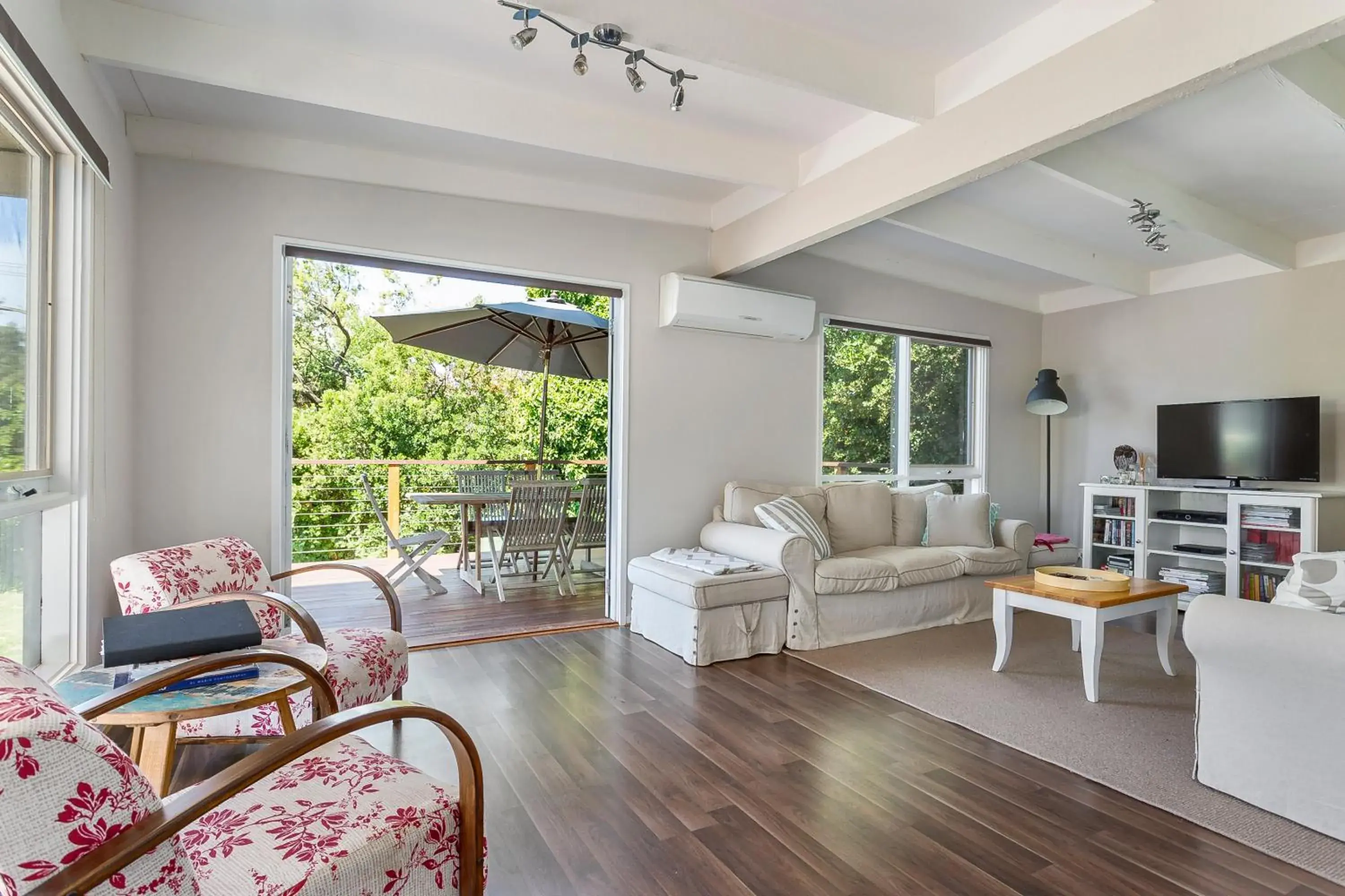 Blairgowrie Bella - light filled home with great deck Blairgowrie Bella - light filled home with great deck