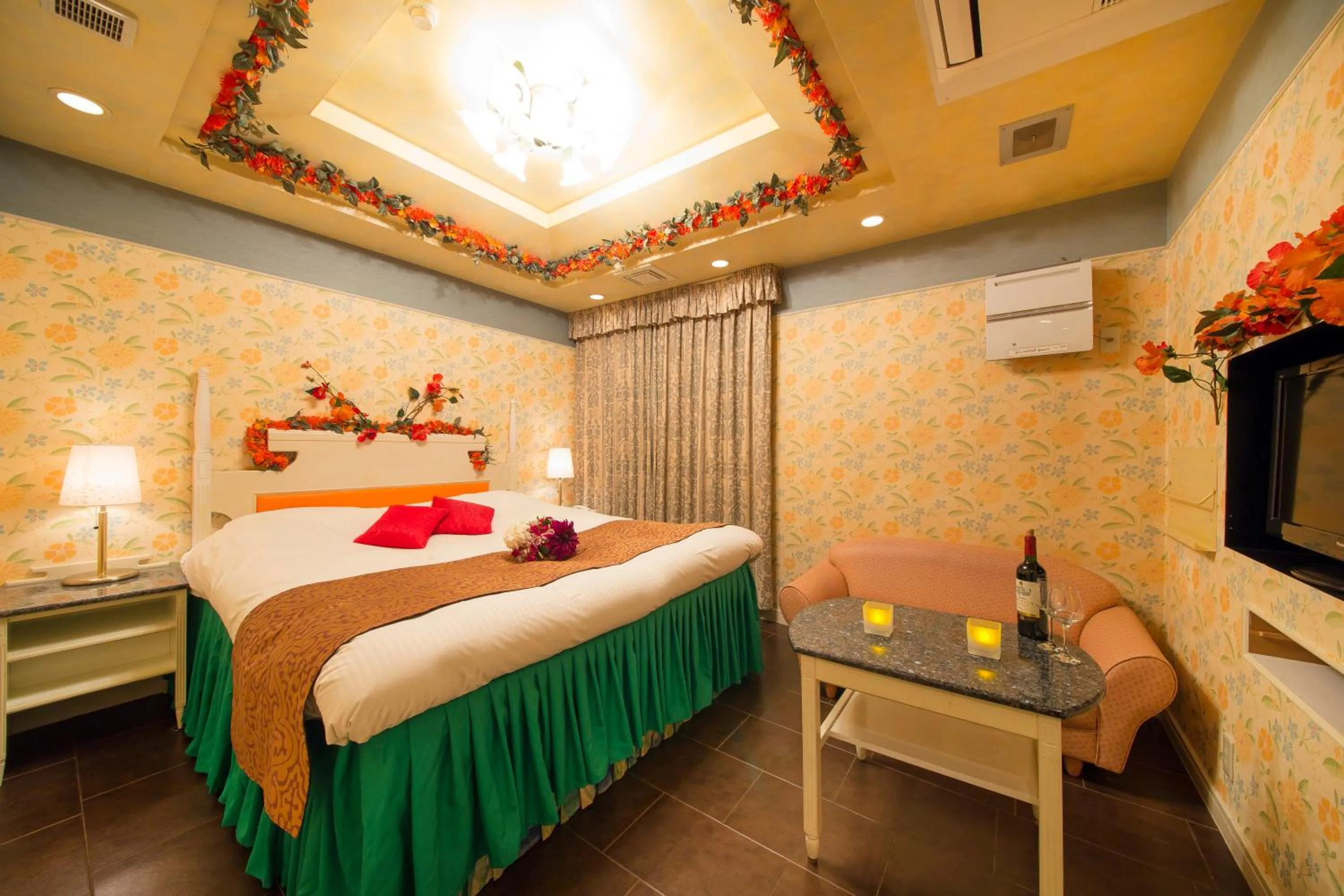 Bed in Hotel Gallery (Adult Only)