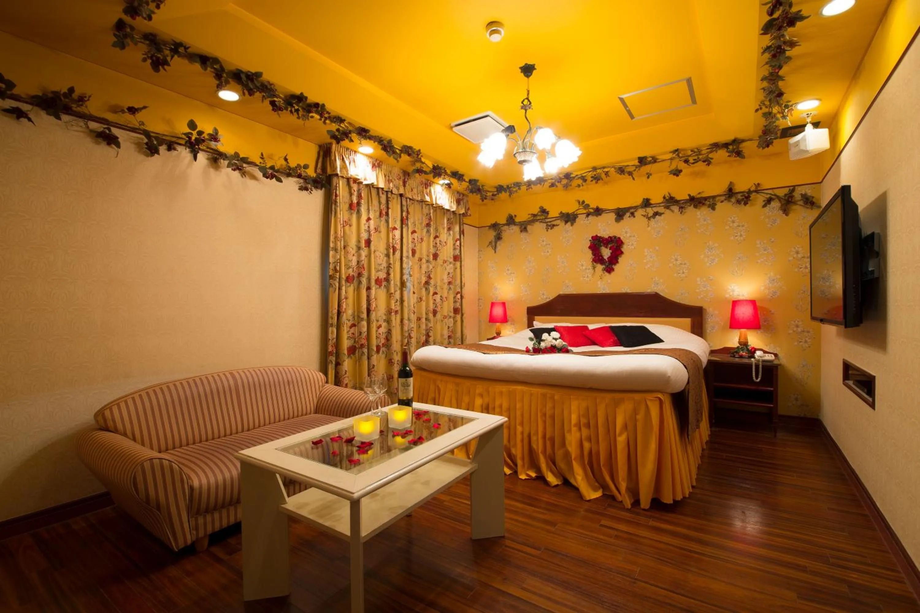 Bed in Hotel Gallery (Adult Only)