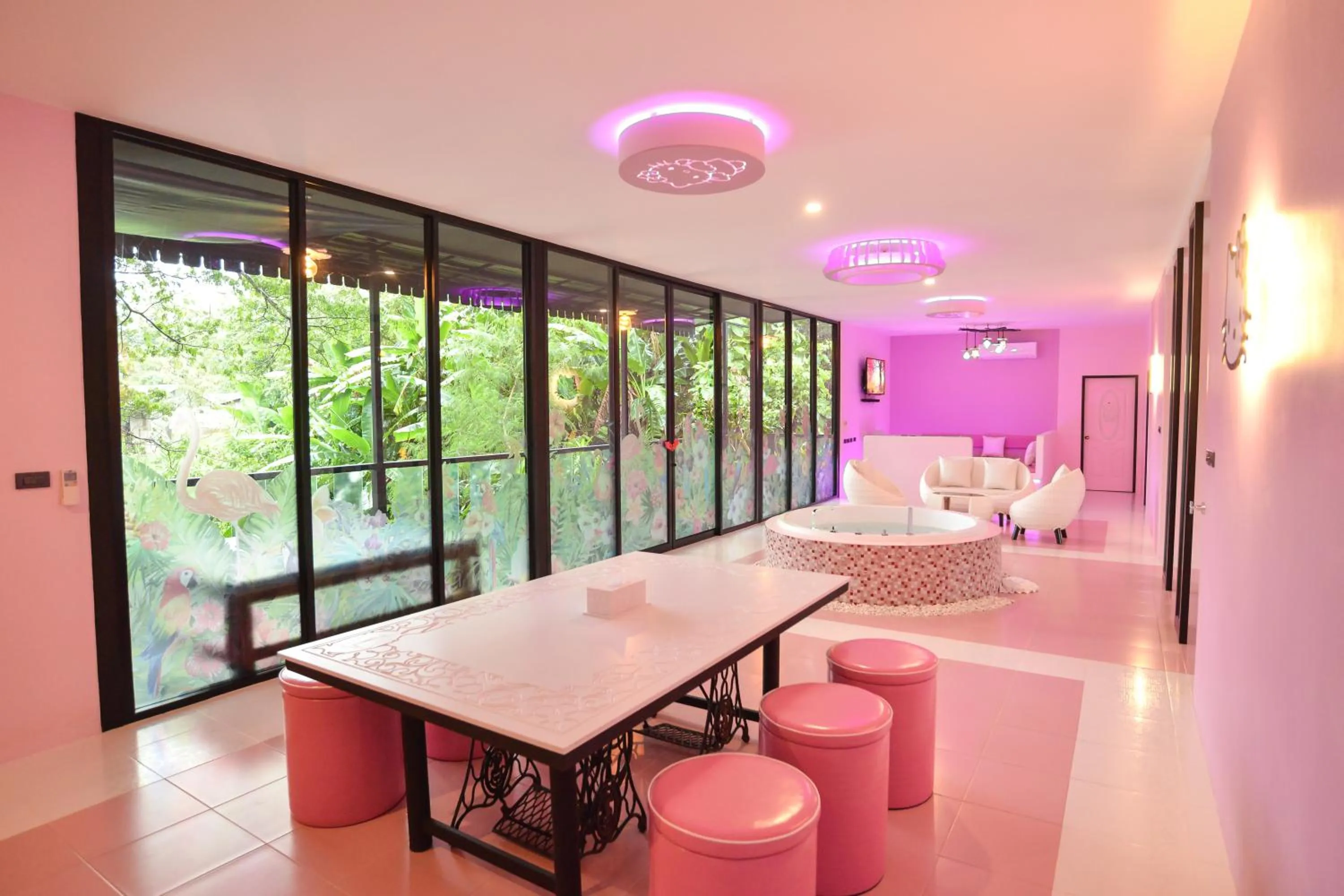 Restaurant/places to eat in Bedvilla Chiangrai