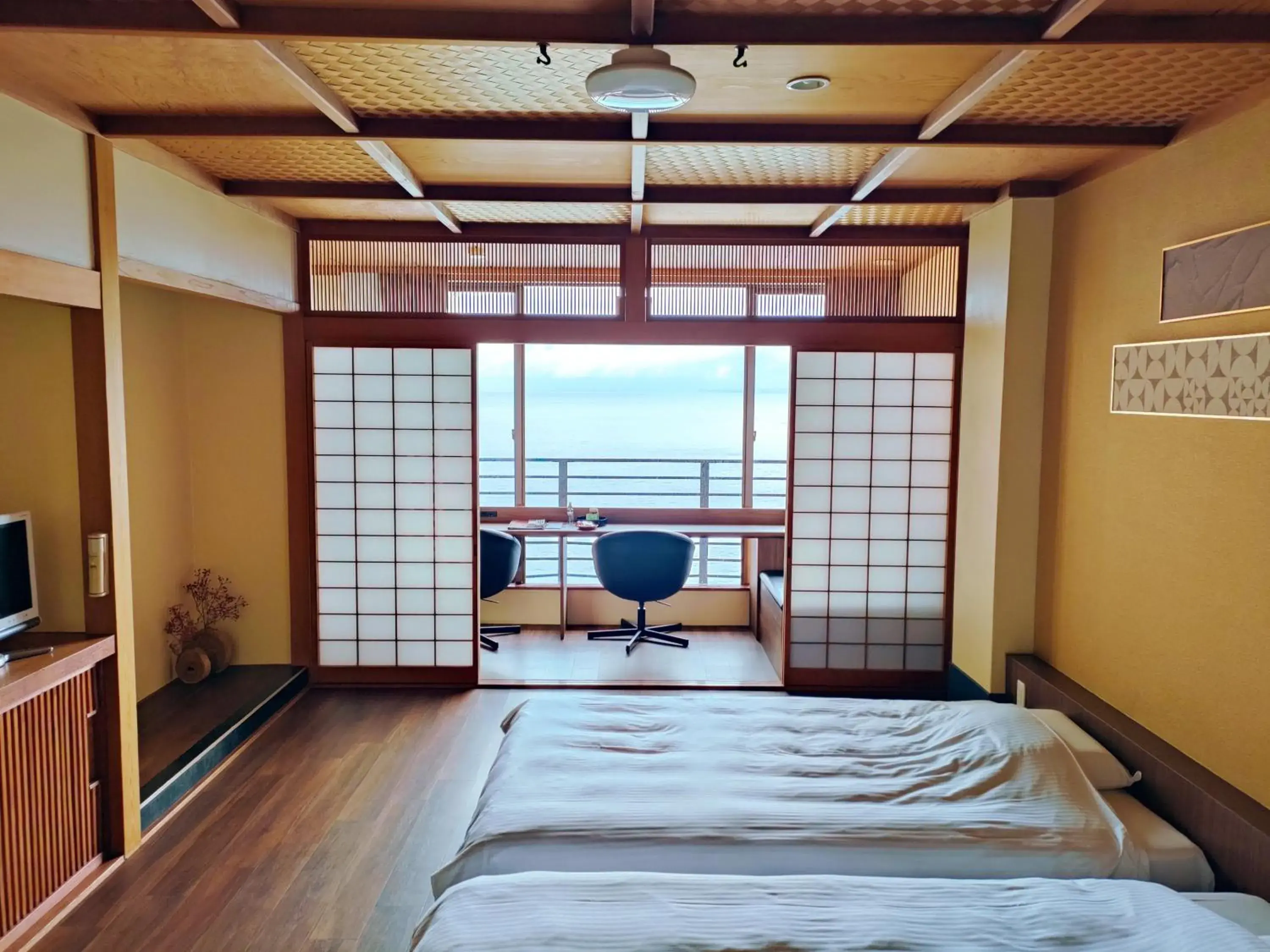 Deluxe Twin Room with Sea View in Hokkawa Onsen Hotel Deluxe Twin Room with Sea View in Hokkawa Onsen Hotel