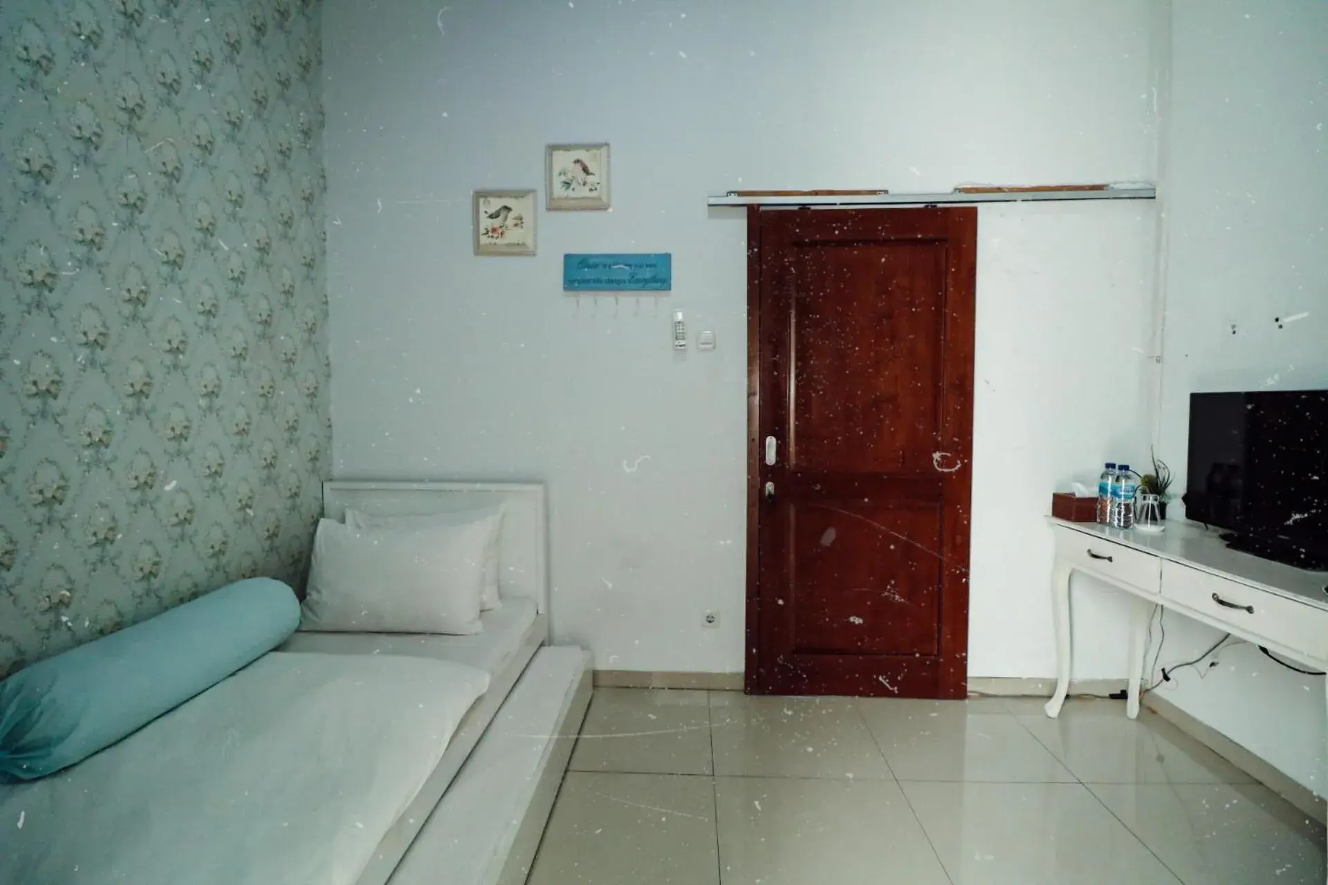Twin Room with Terrace in Griya Suryo Wijilan Twin Room with Terrace in Griya Suryo Wijilan