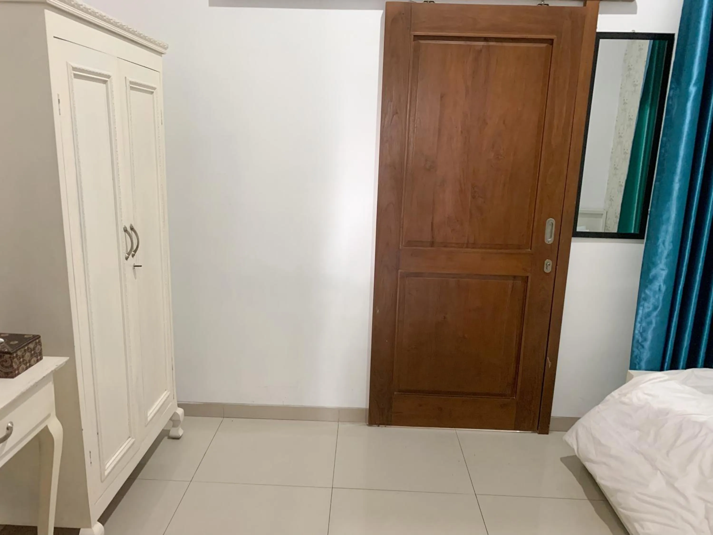 Photo of the whole room, Bed in Griya Suryo Wijilan