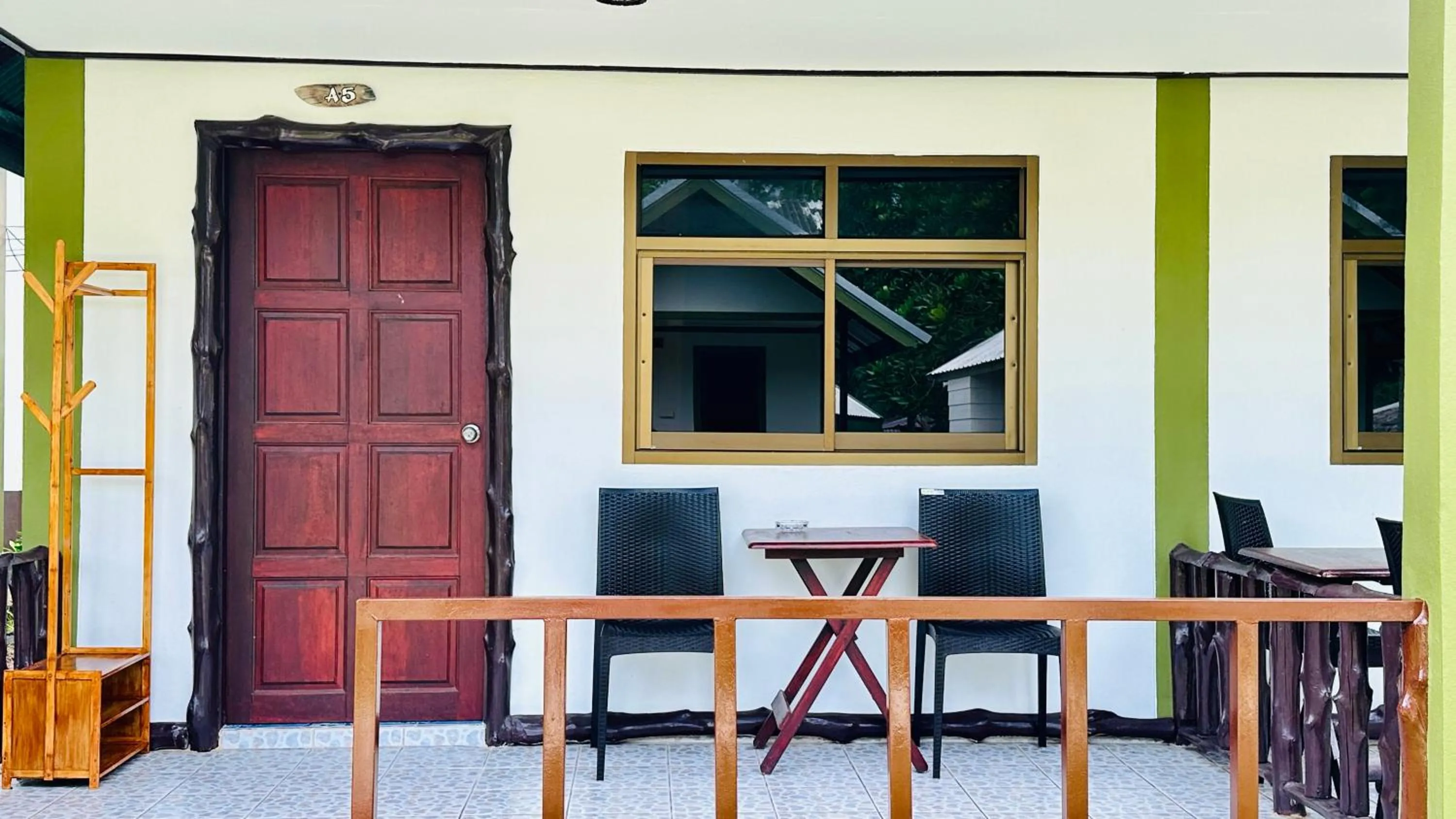 Property building in Lanta L.D. Beach Bungalow