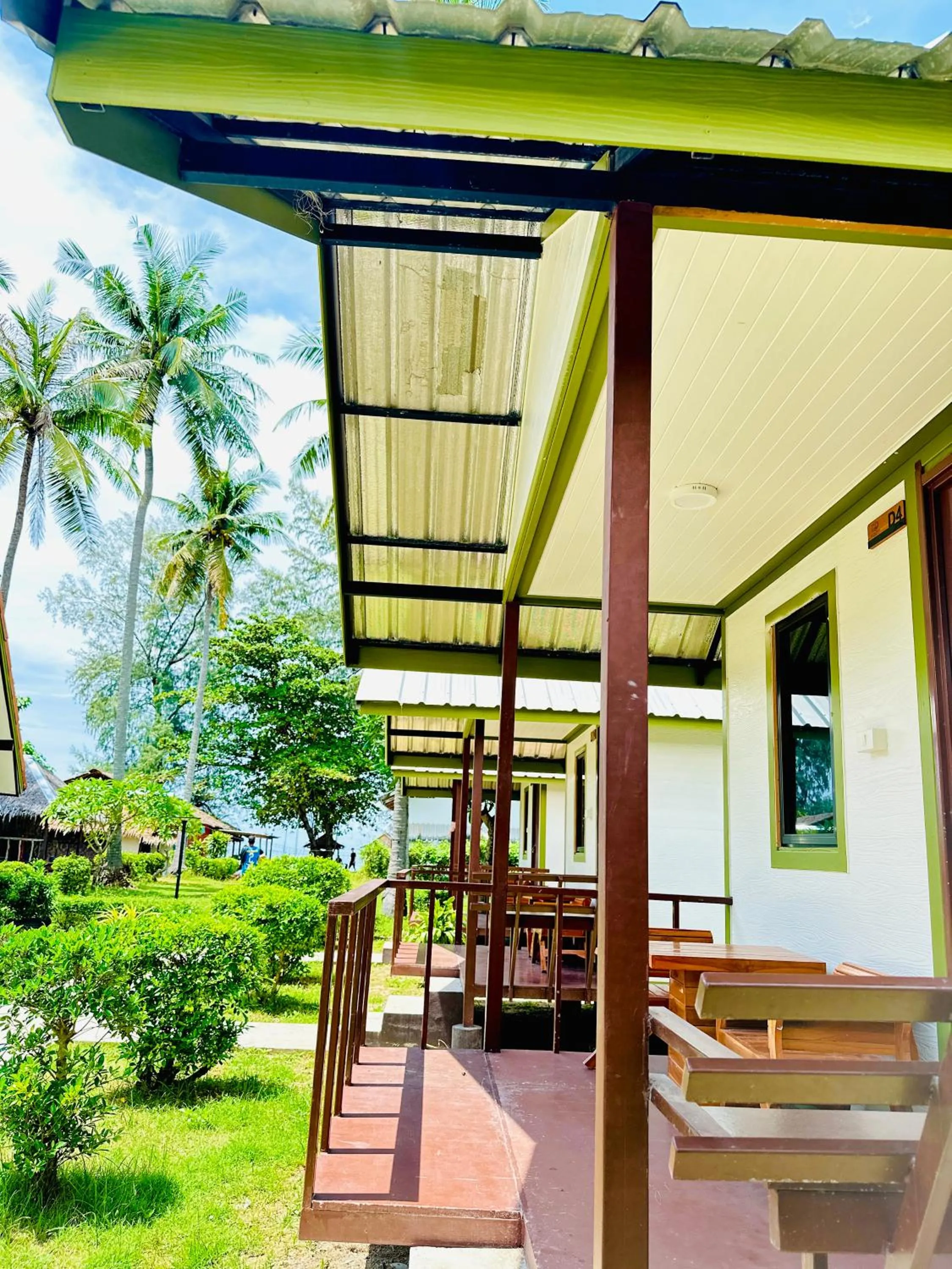 Property building in Lanta L.D. Beach Bungalow