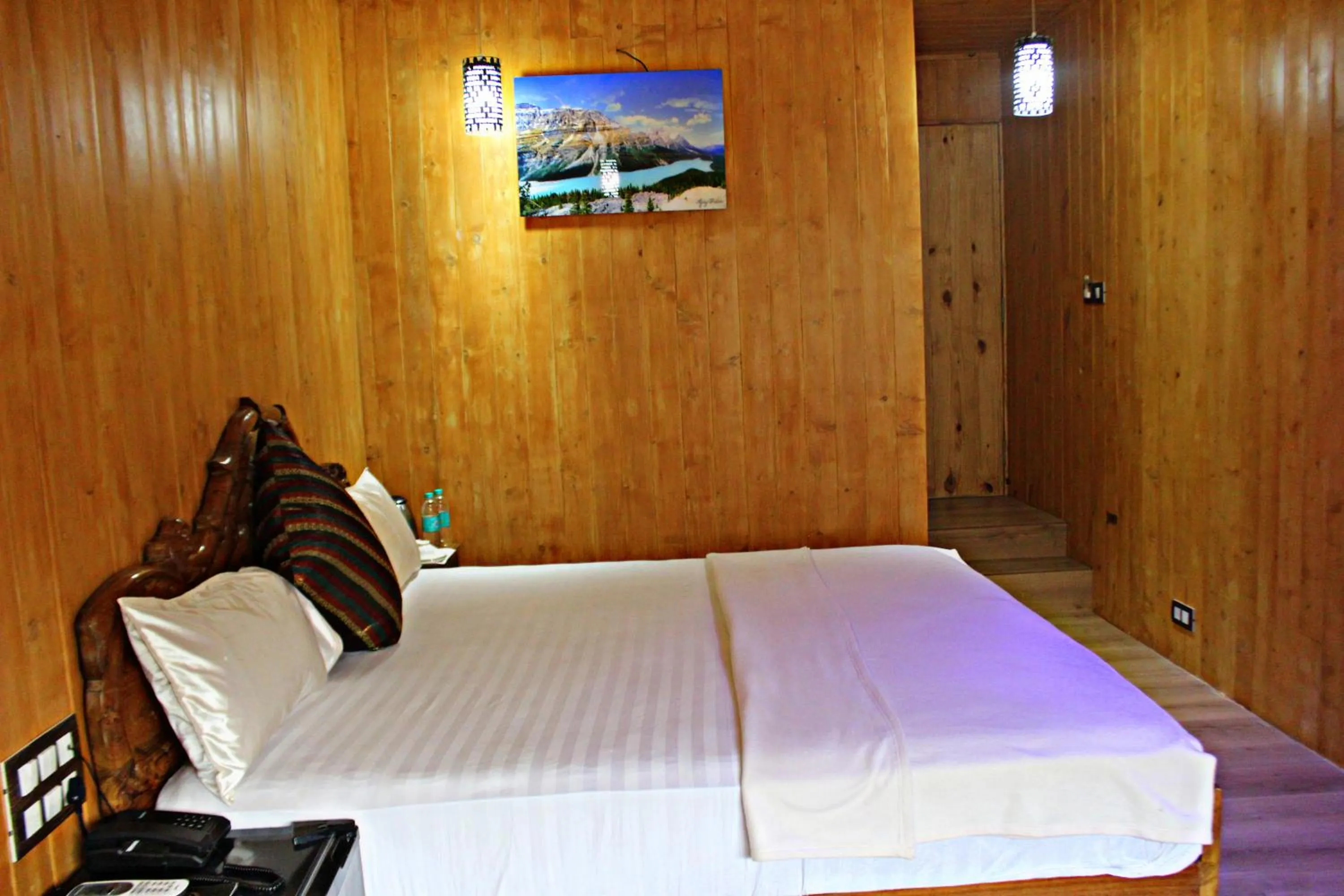 Hotel Toppers Corner