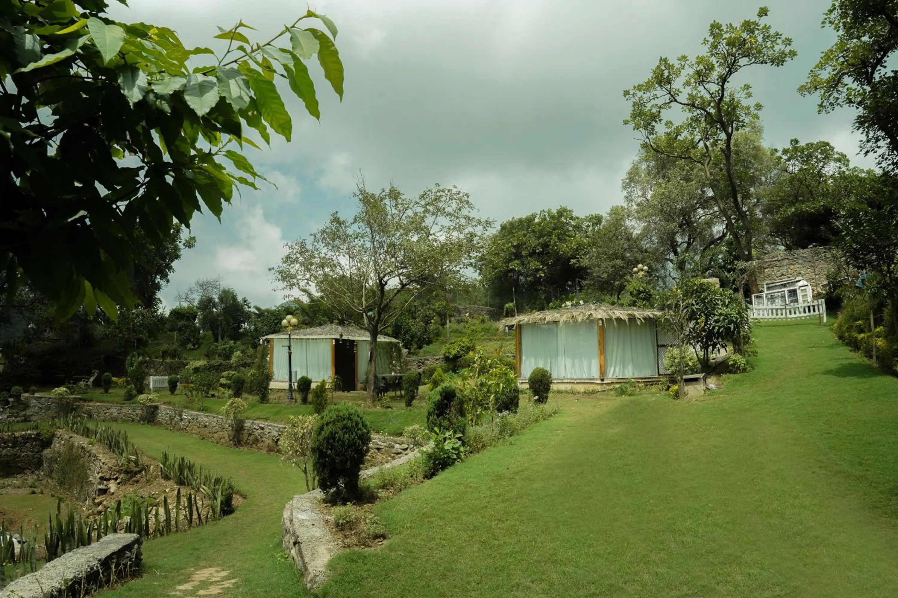 Hotel Toppers Corner