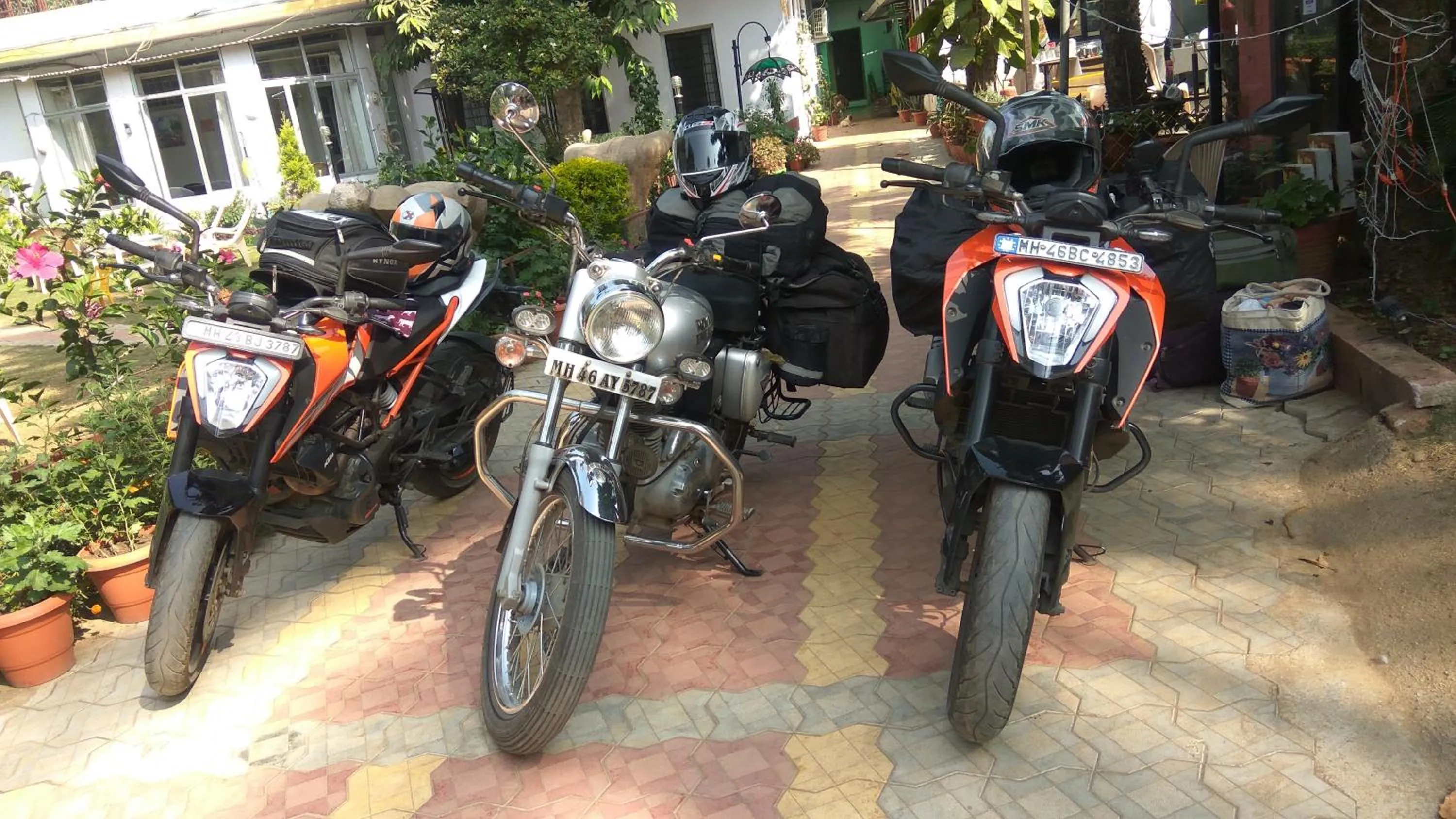 Hotel Toppers Corner