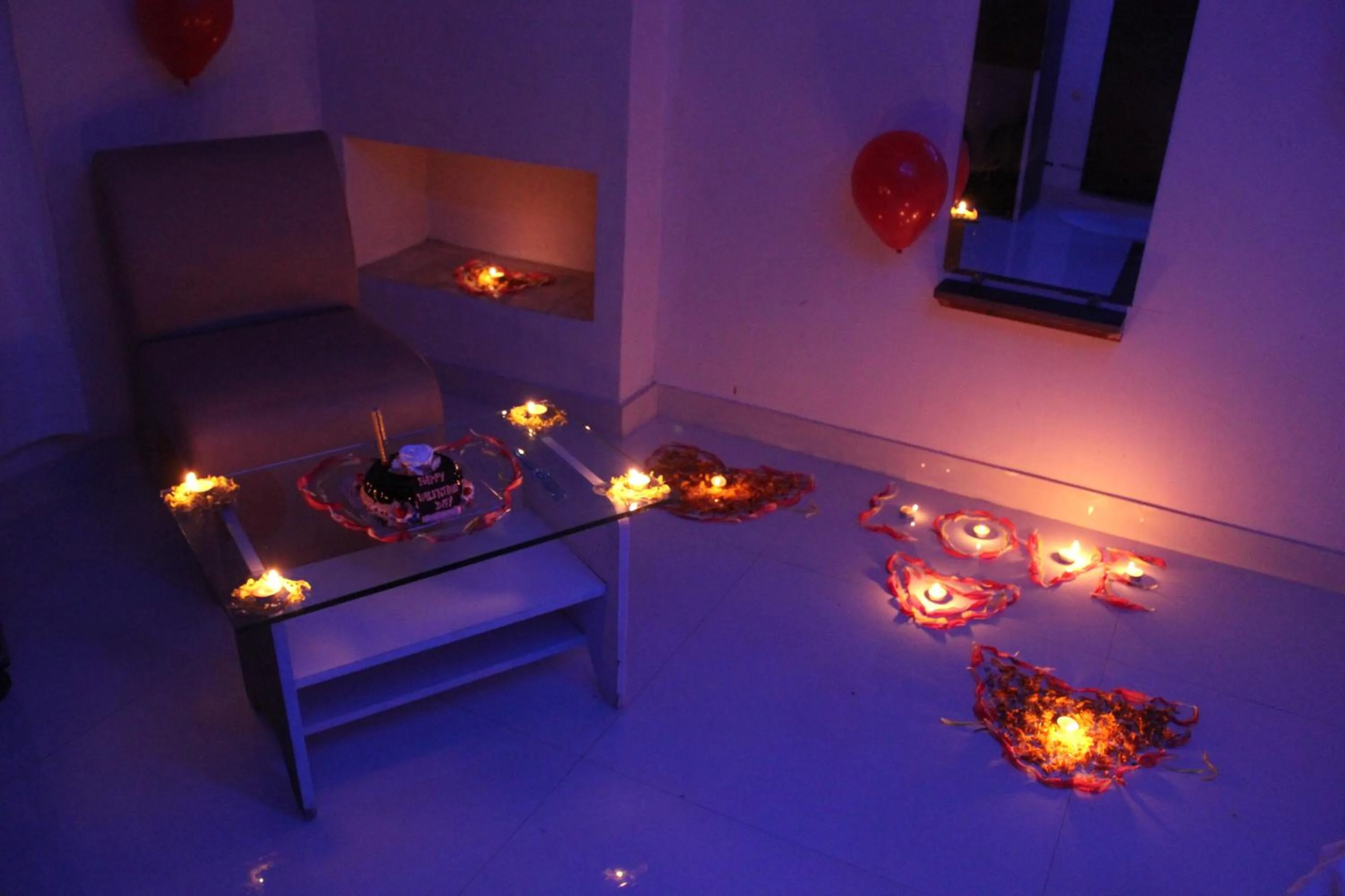 Hotel Toppers Corner