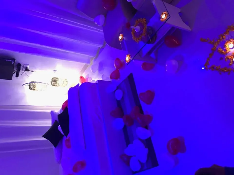 Hotel Toppers Corner