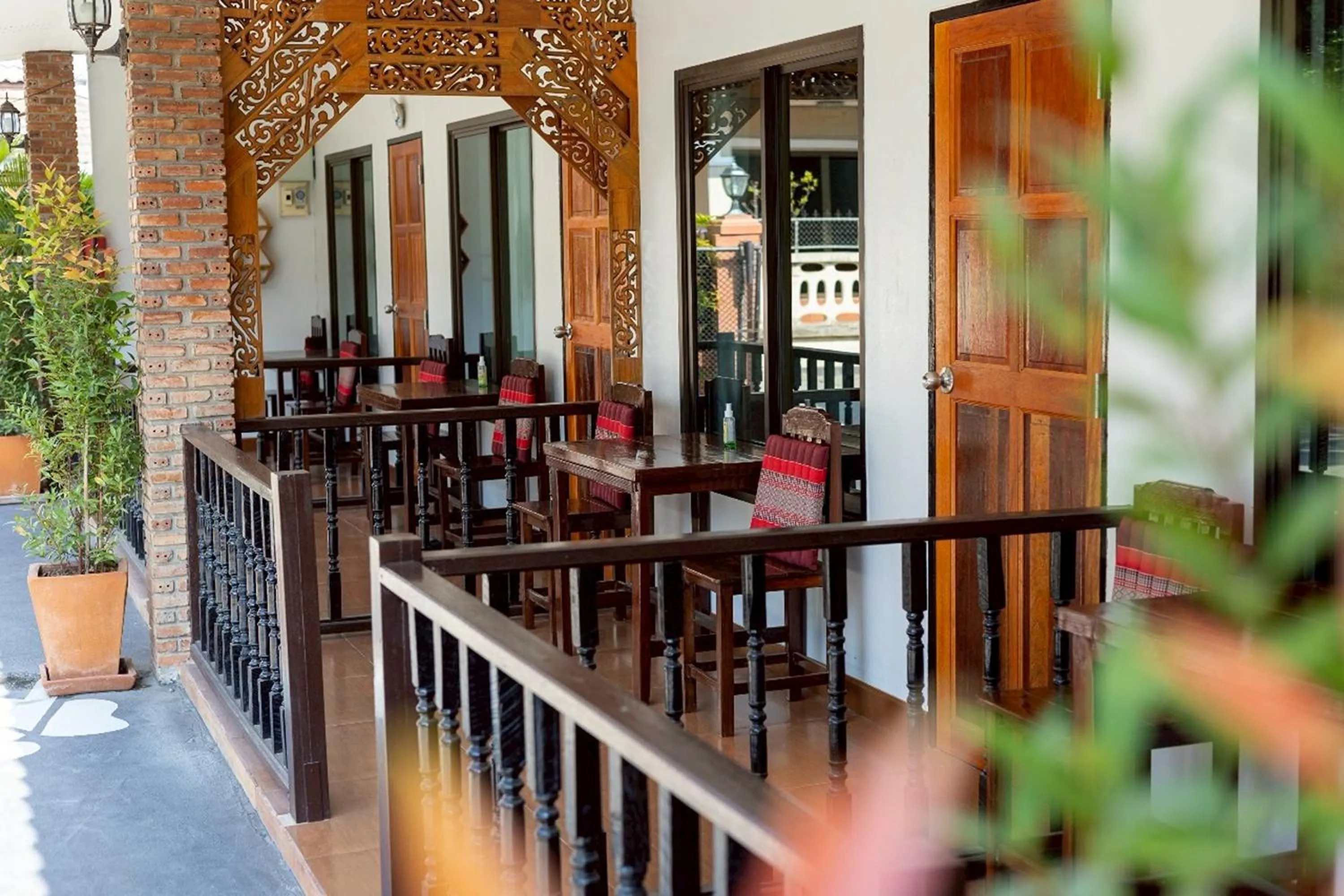 Restaurant/places to eat in Gita's House