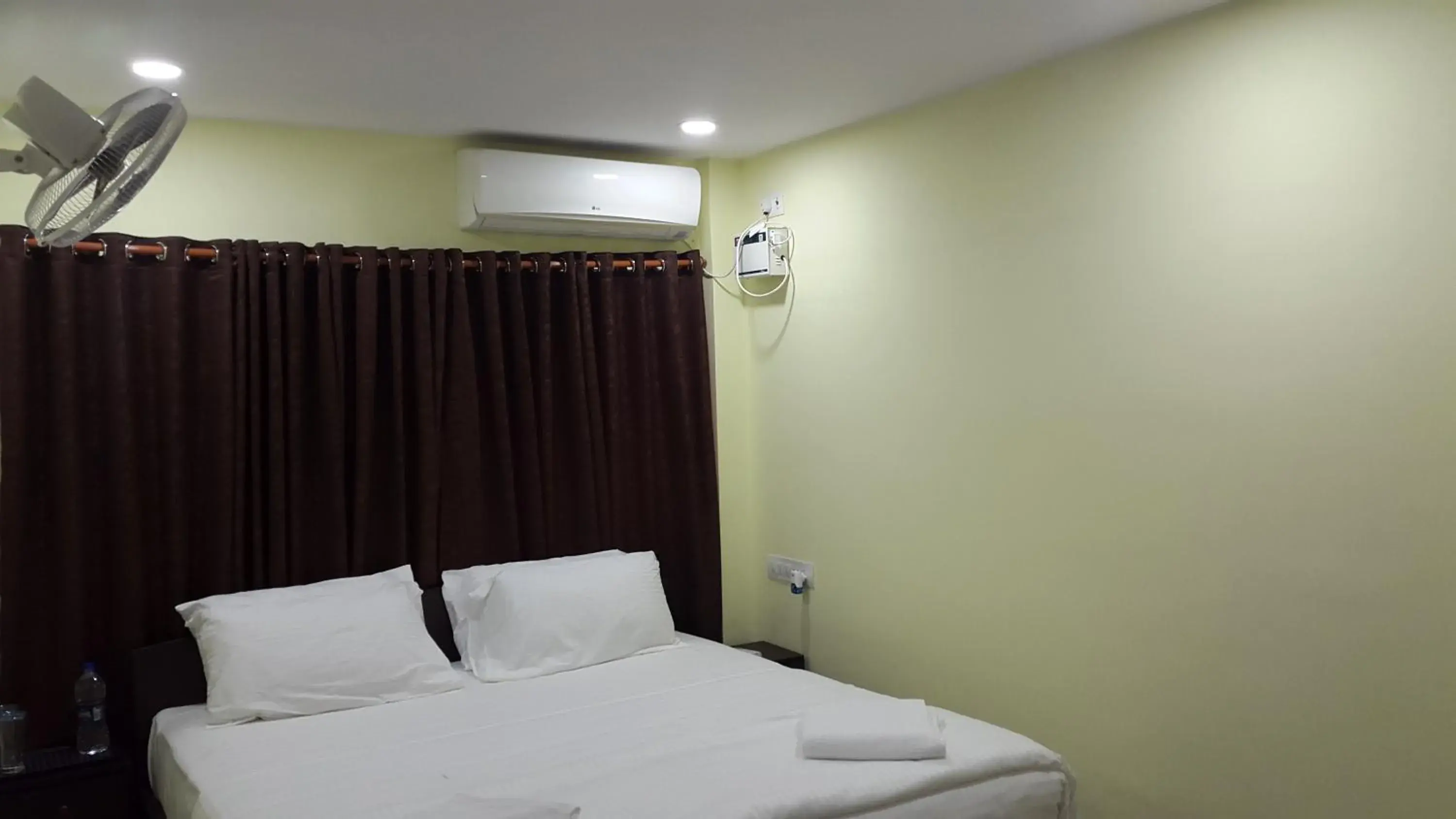 Standard Double Room in Kevins Bed & Breakfast Standard Double Room in Kevins Bed & Breakfast