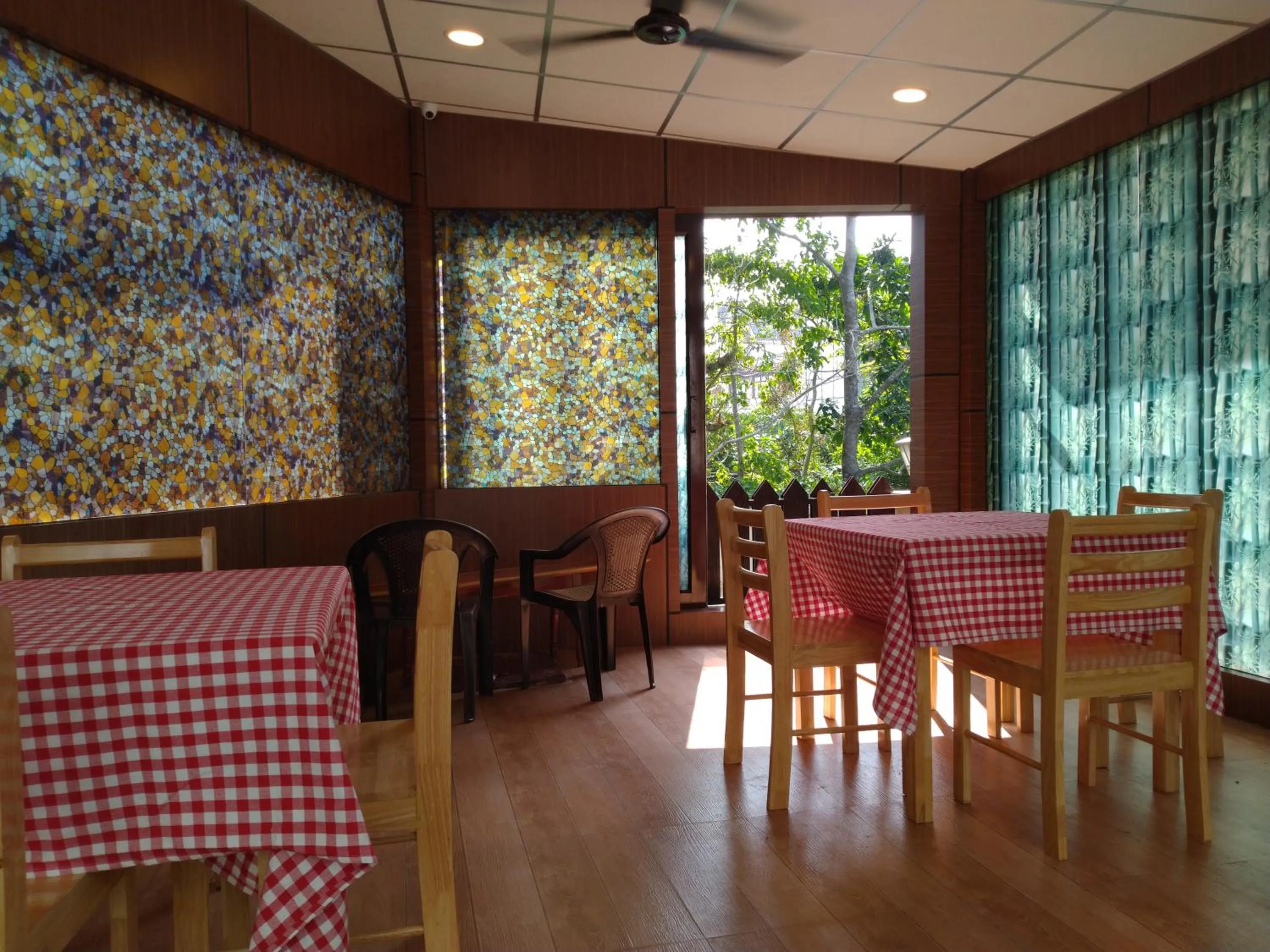 Dining area in Kevins Bed & Breakfast