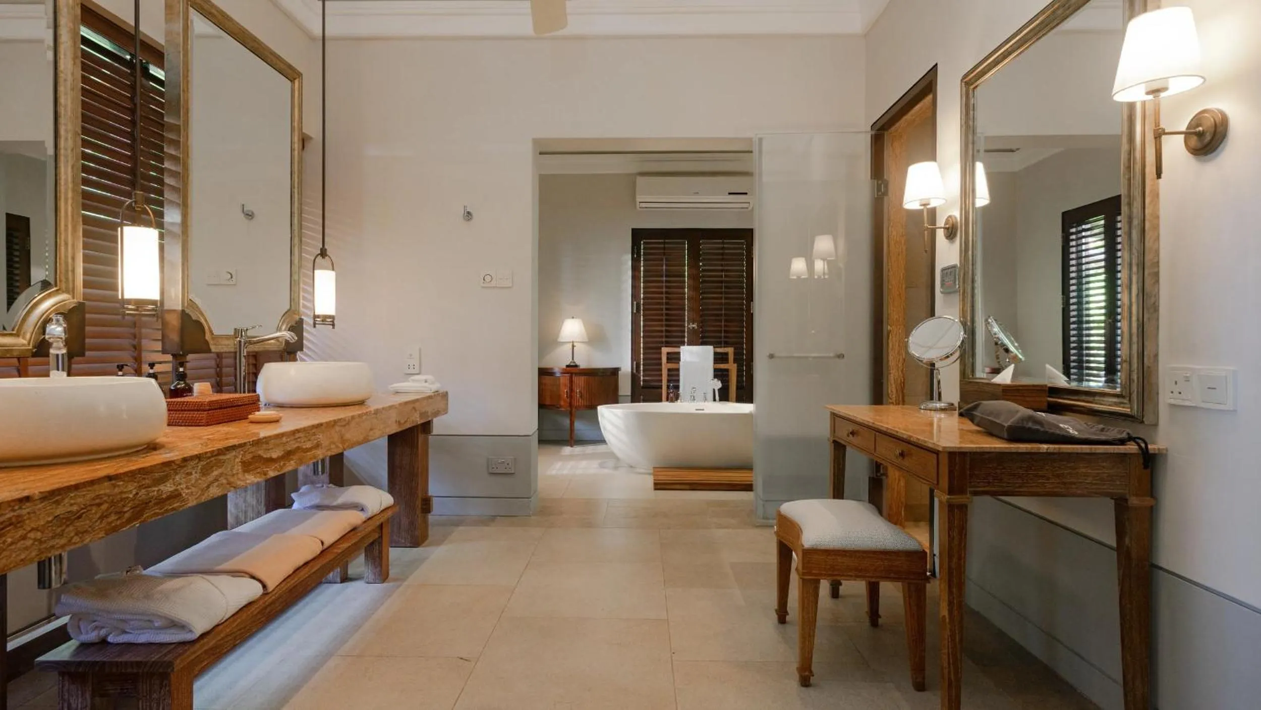 Bathroom in Cape Weligama - Relais and Chateaux