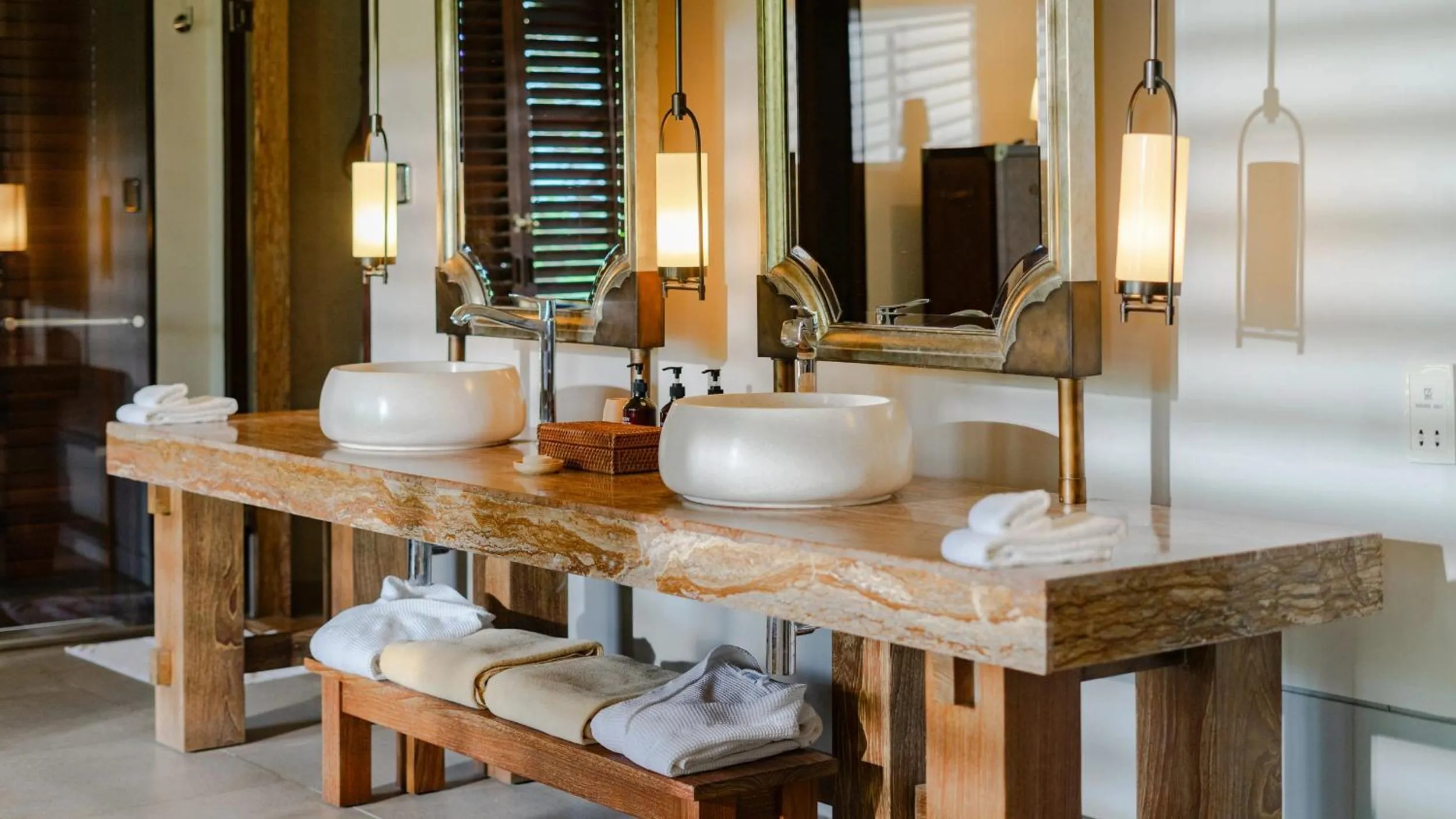 Bathroom in Cape Weligama - Relais and Chateaux