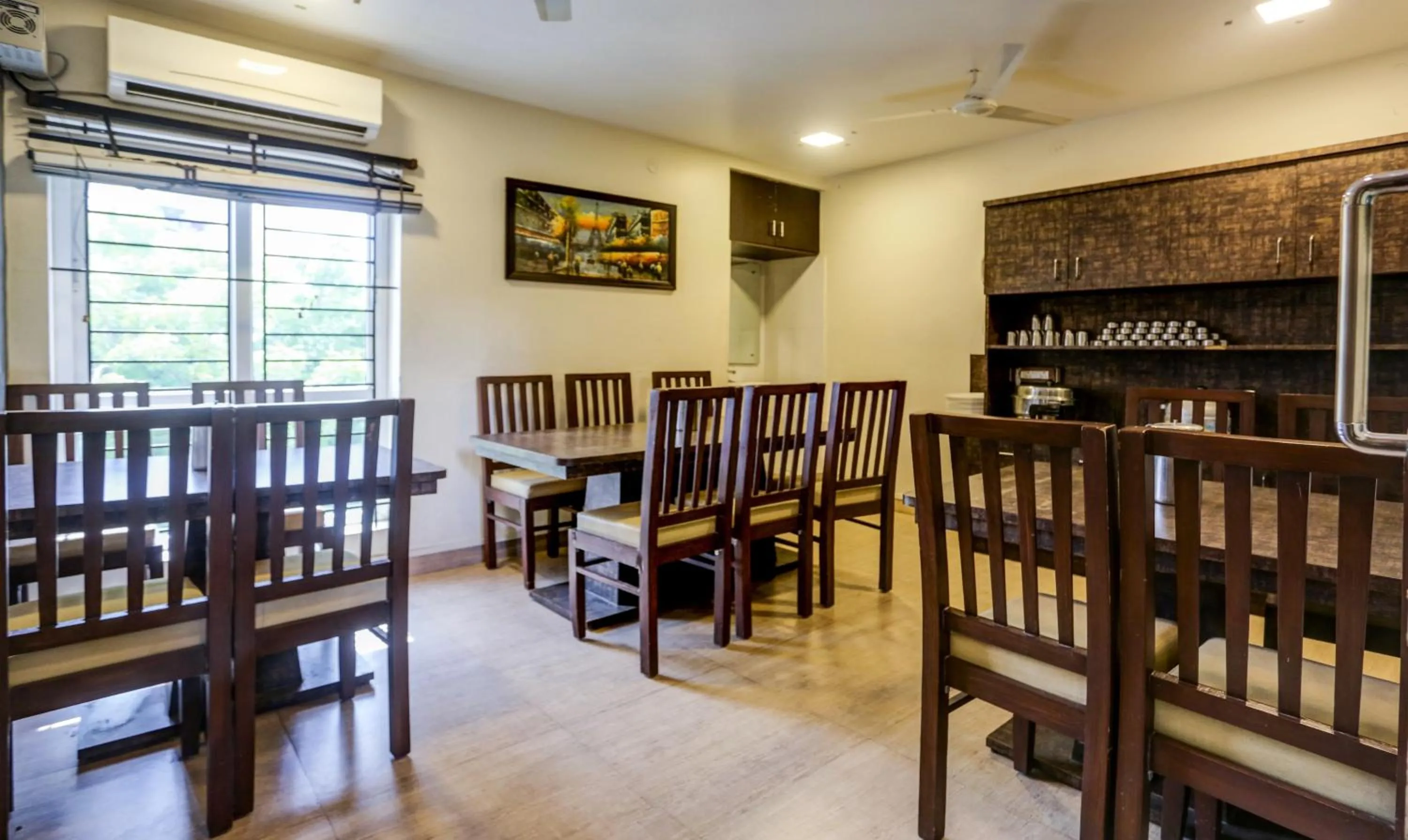 Restaurant/places to eat in Hotel Royal Elite Madurai