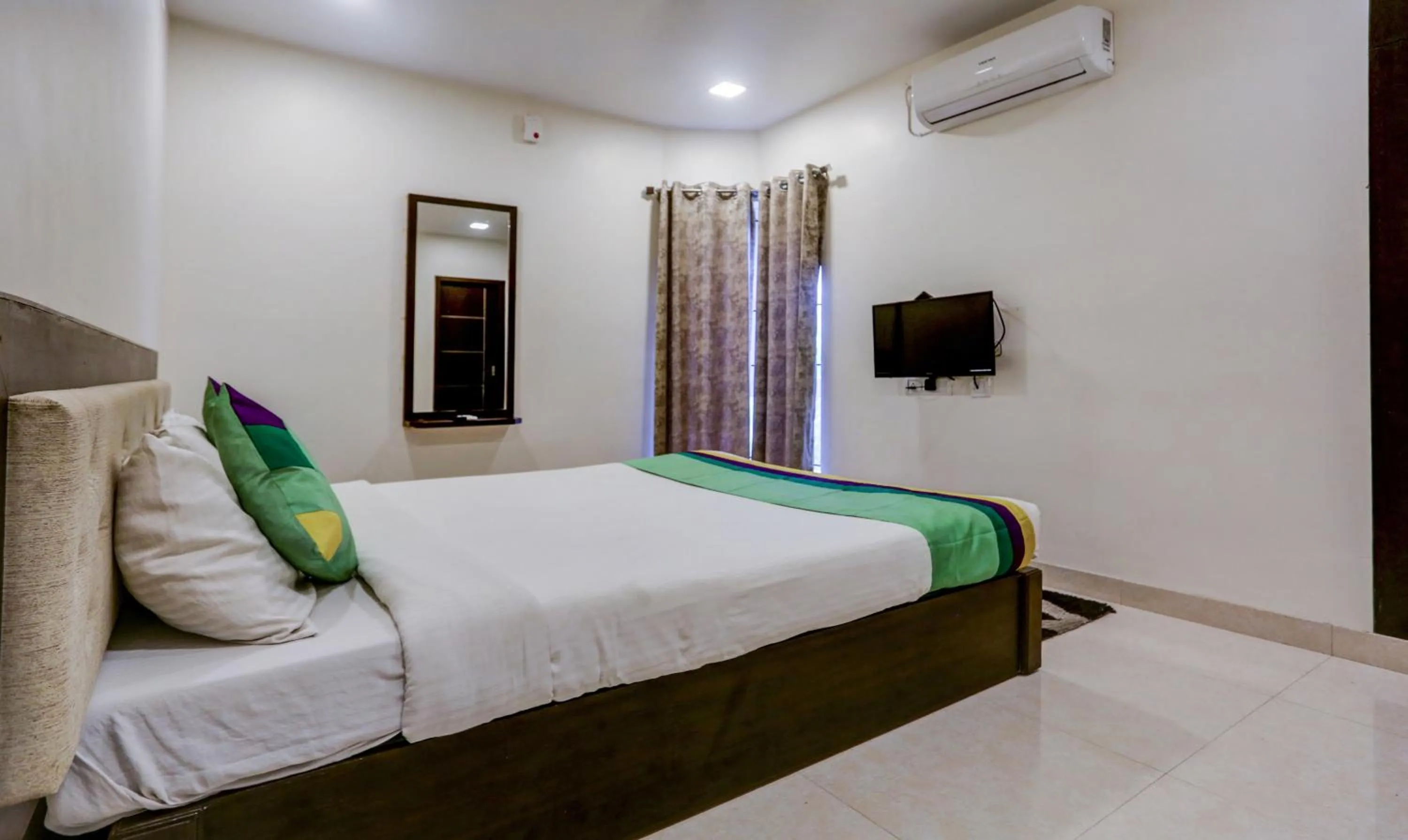 Bed in Hotel Royal Elite Madurai