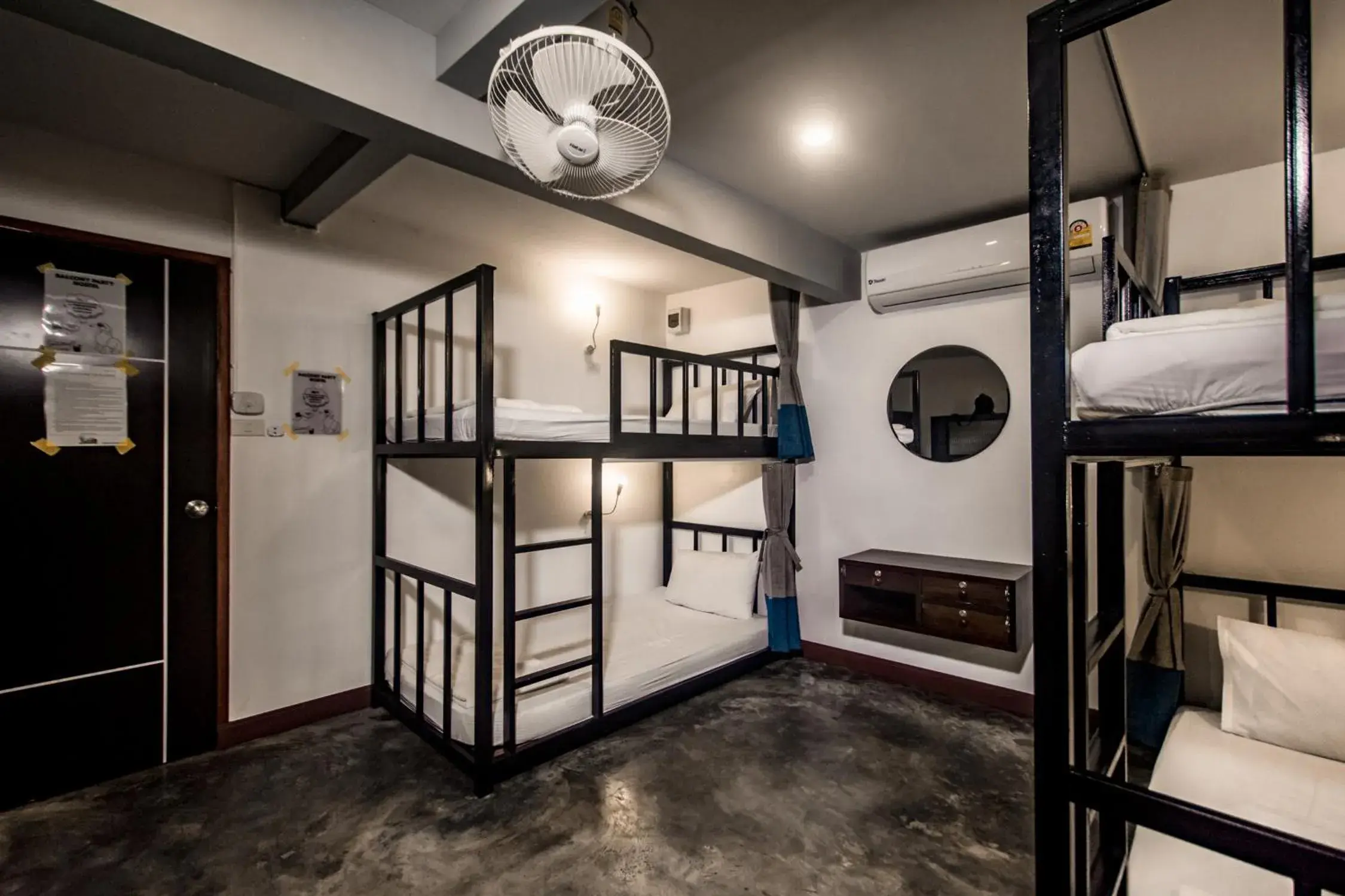 bunk bed, Bed in Balcony Party Hostel - 18-40 bunk bed, Bed in Balcony Party Hostel - 18-40