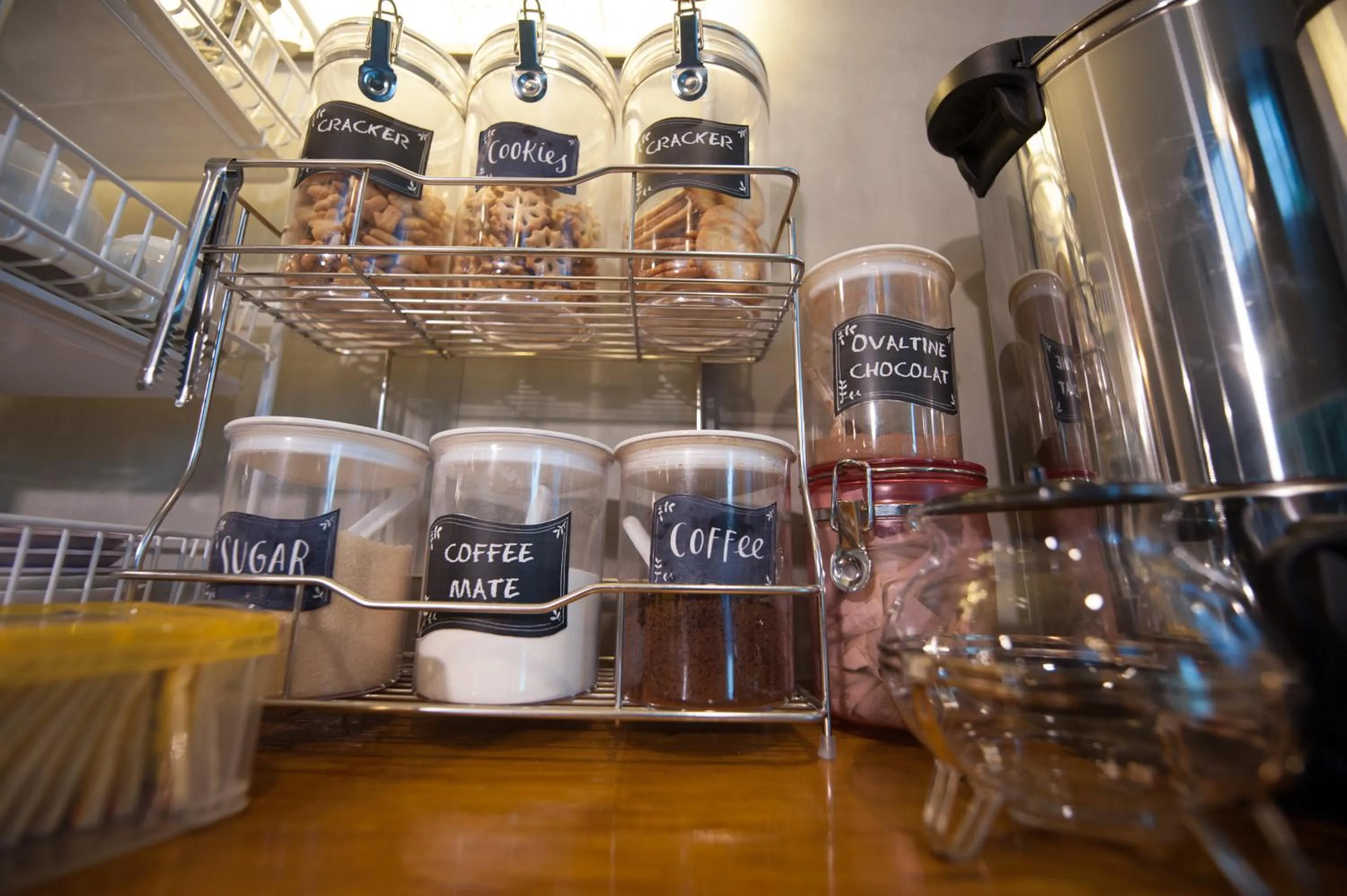 Communal lounge/ TV room in Hoppers Place Donmuang