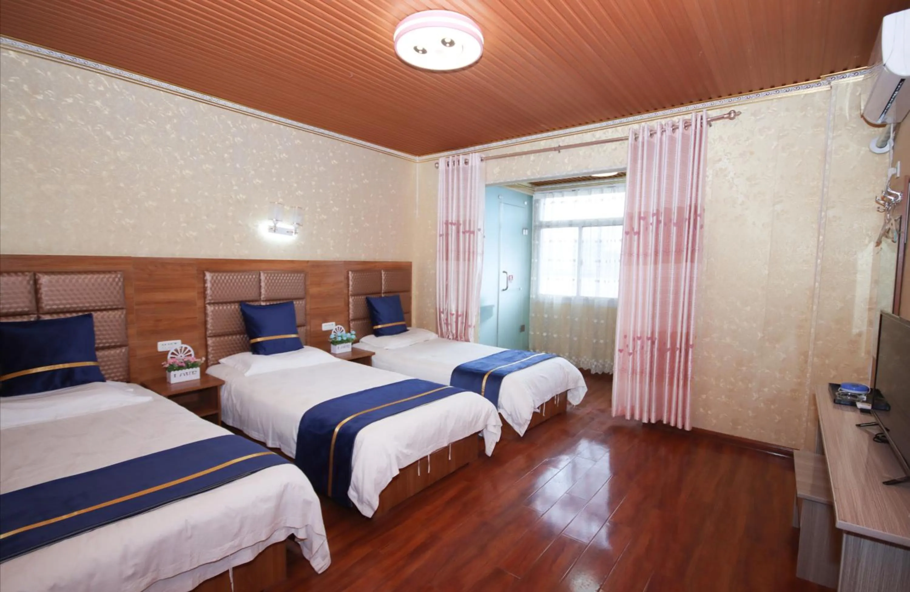 Photo of the whole room, Bed in One Meter Sunshine Xi'an Xianyang International Airport Hotel